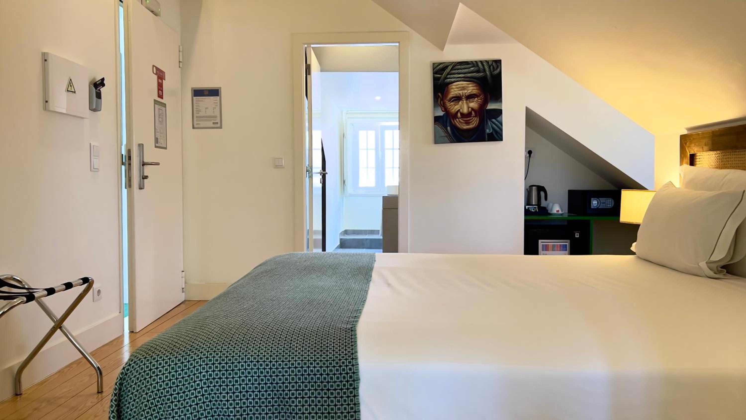 Superior Double or Twin Room - Photo 25