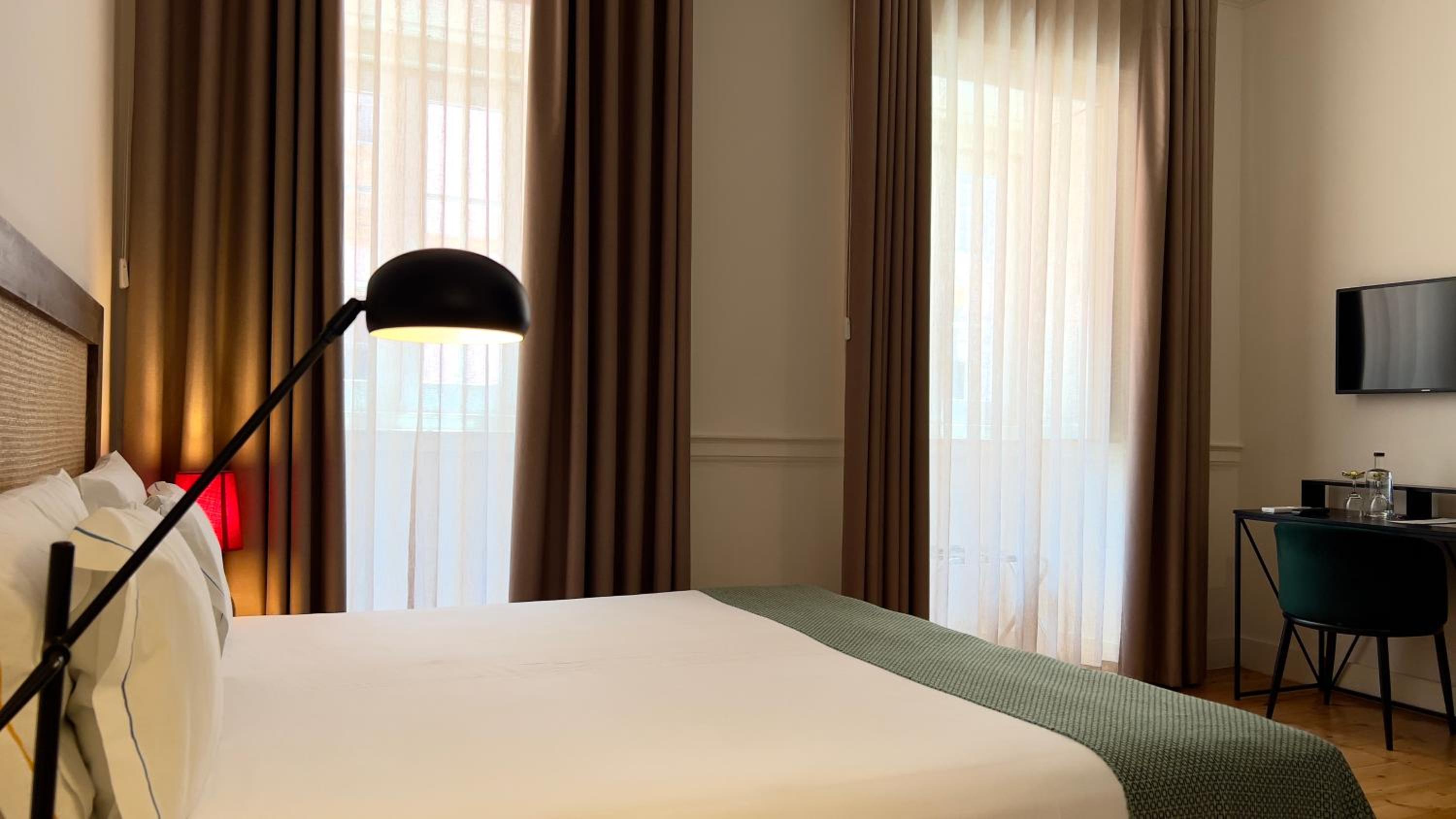 Superior Double or Twin Room - Photo 22