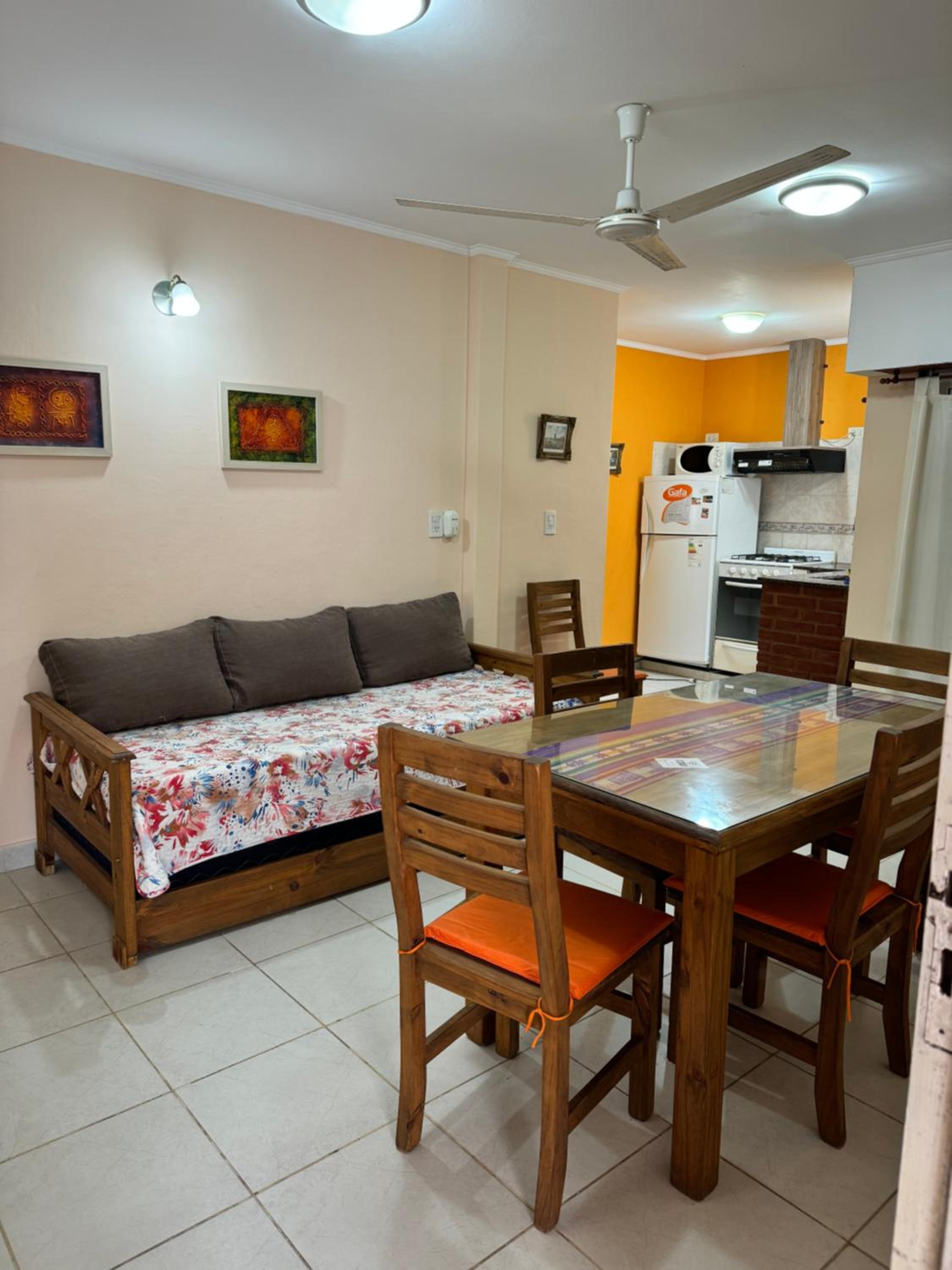 One-Bedroom Apartment photo 2