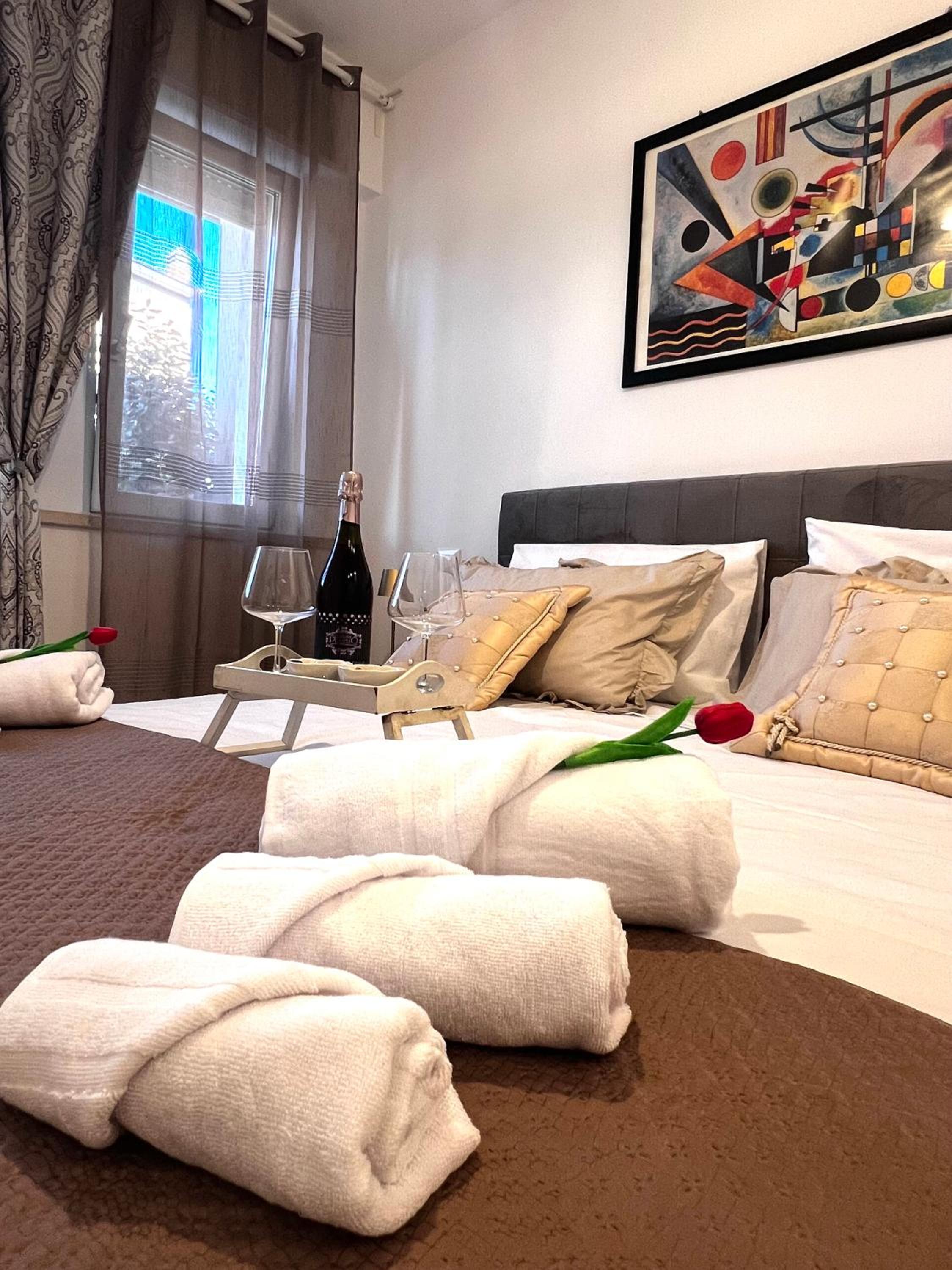 One-Bedroom Apartment with Terrace photo 1