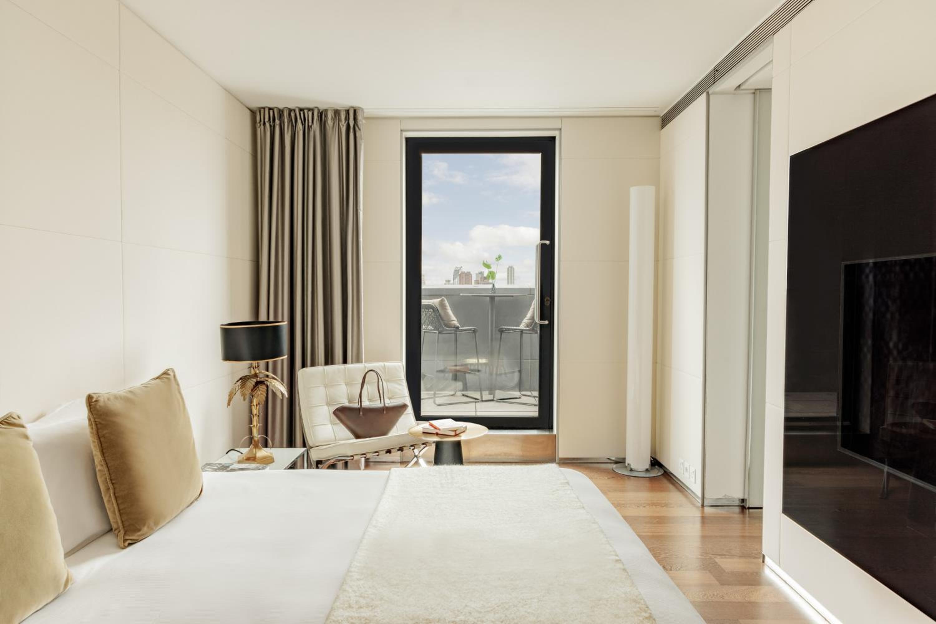 Penthouse (Non Smoking)