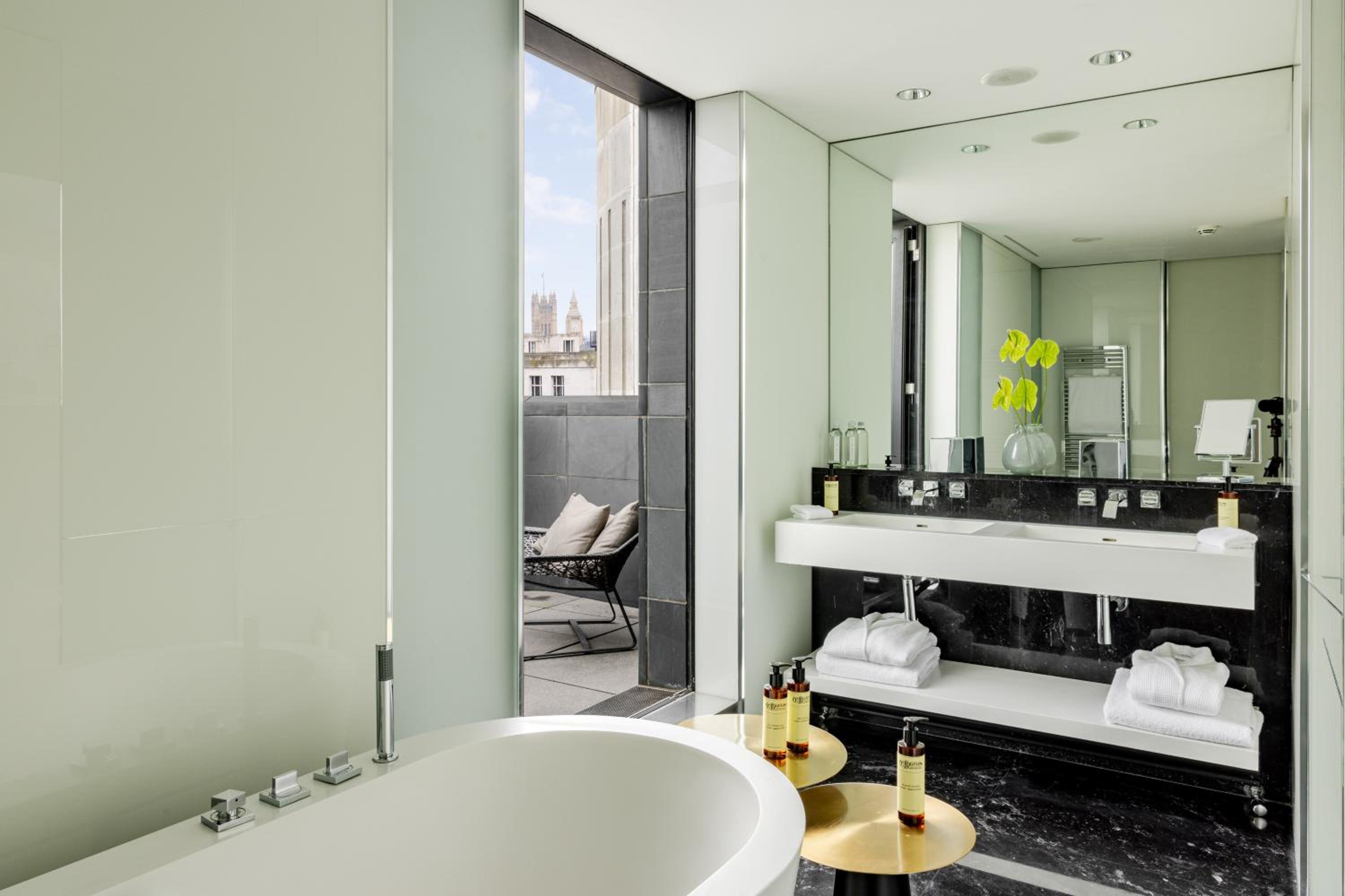 Penthouse (Non Smoking)
