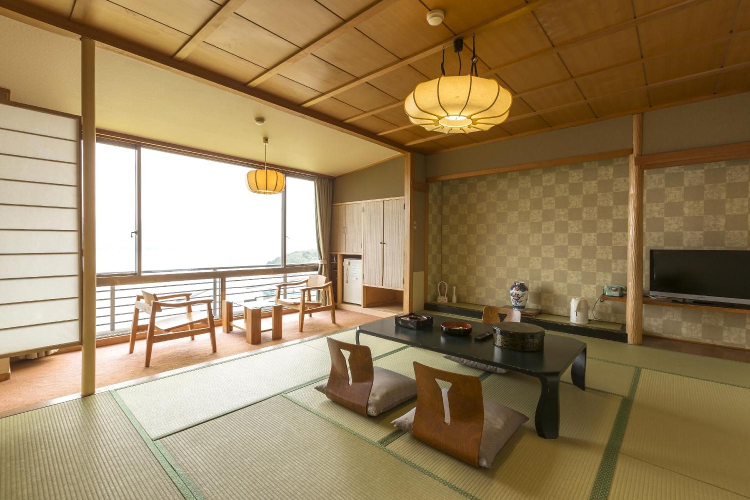Japanese-Style Room with Sea View photo 1