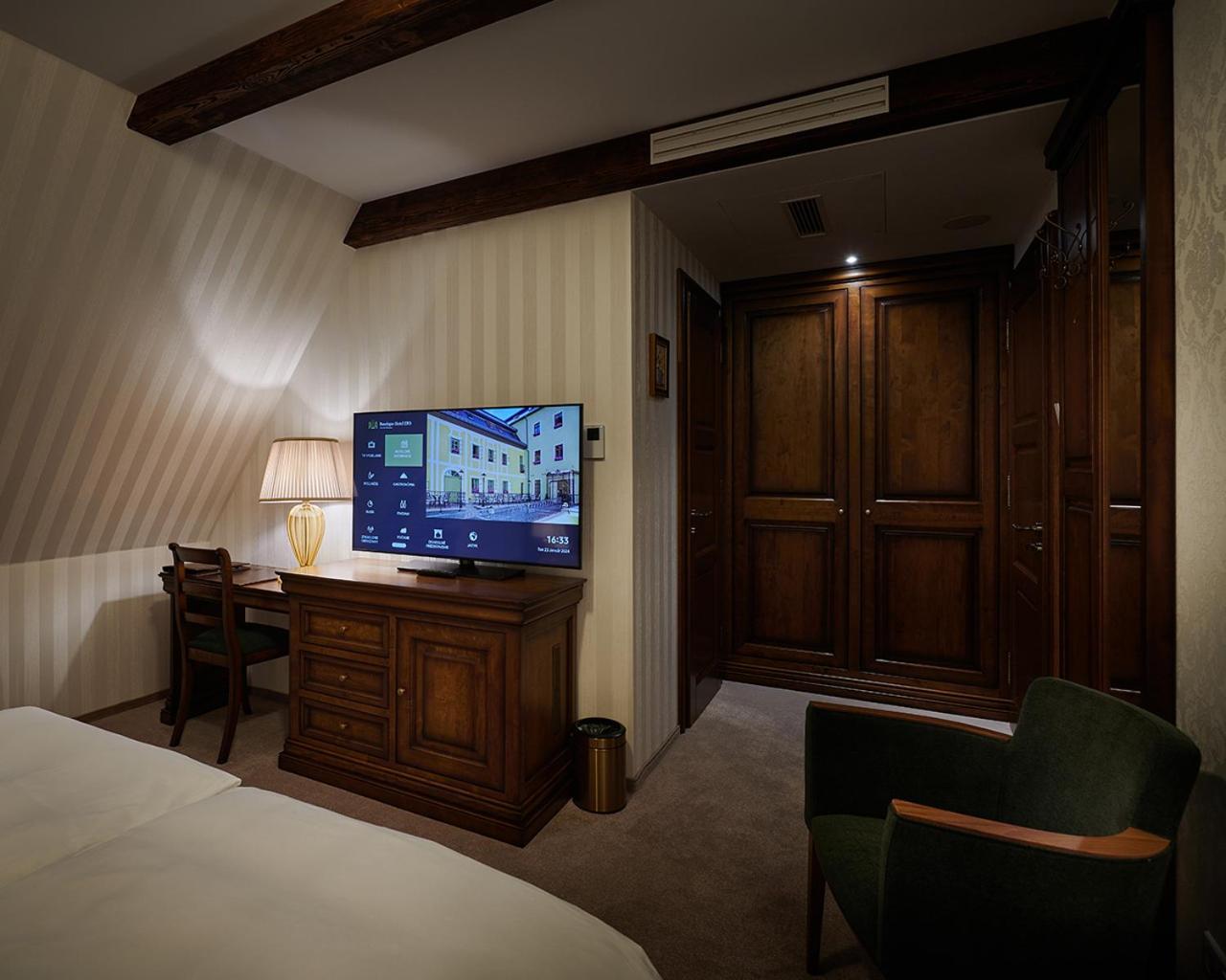 Small Double Room