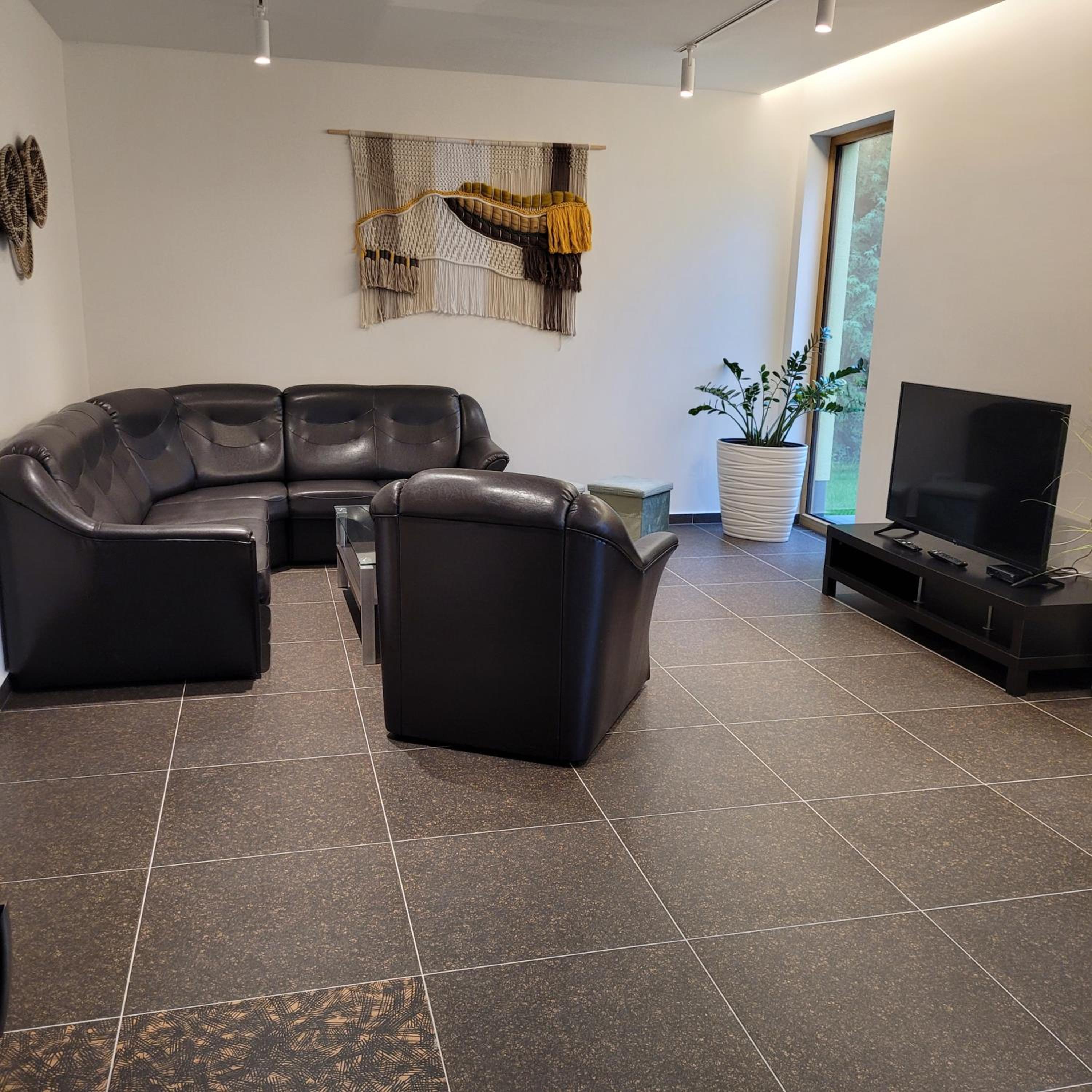 Four-Bedroom Deluxe Apartment photo 2