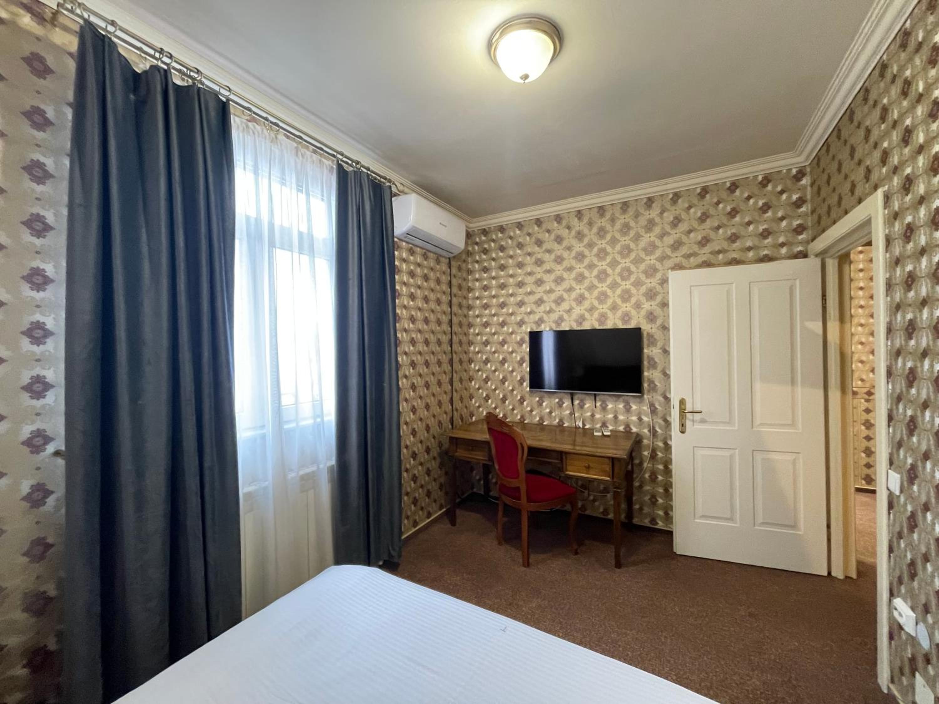 Deluxe Apartment photo 1