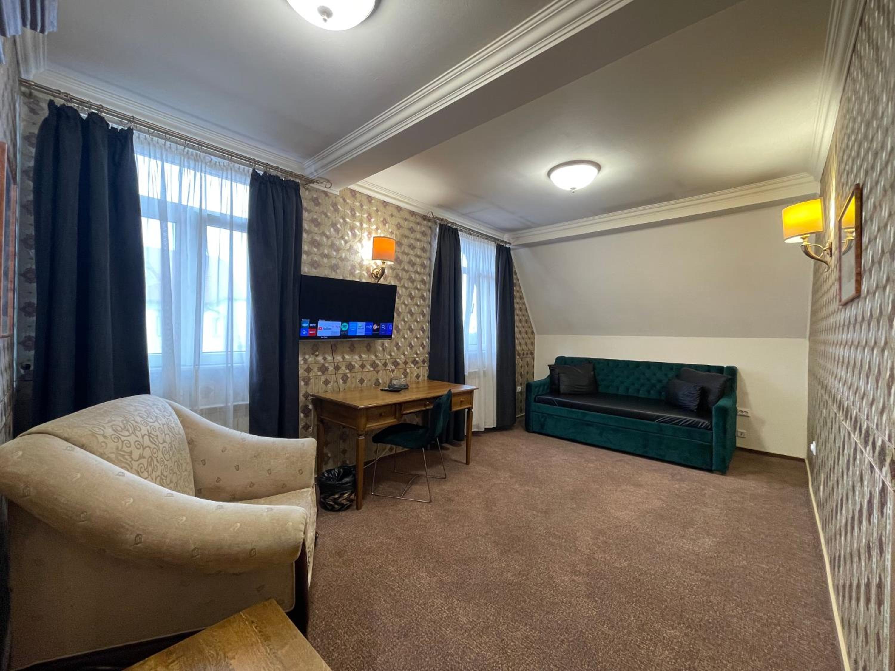 Deluxe Apartment photo 2