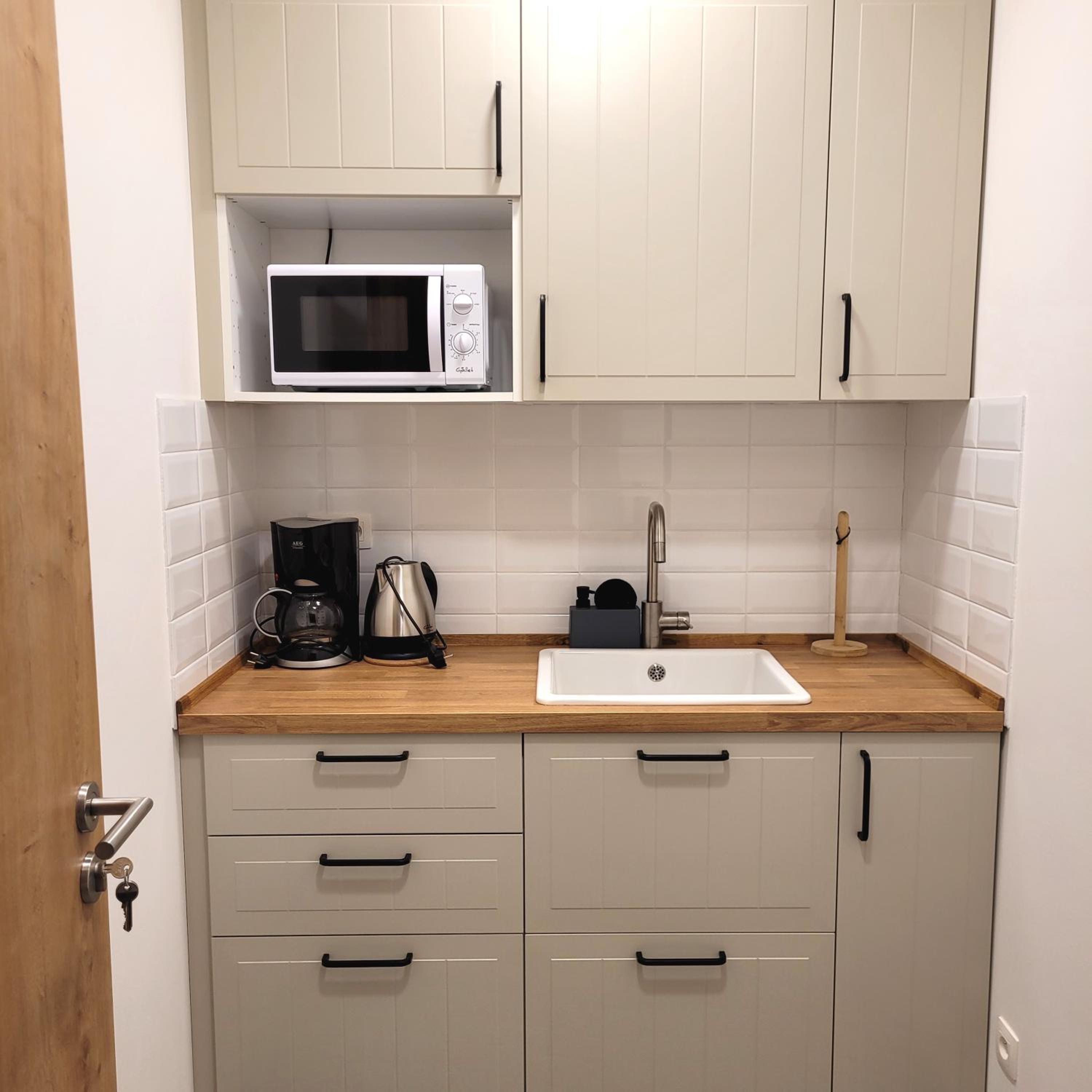 Three-Bedroom Apartment - Photo 5