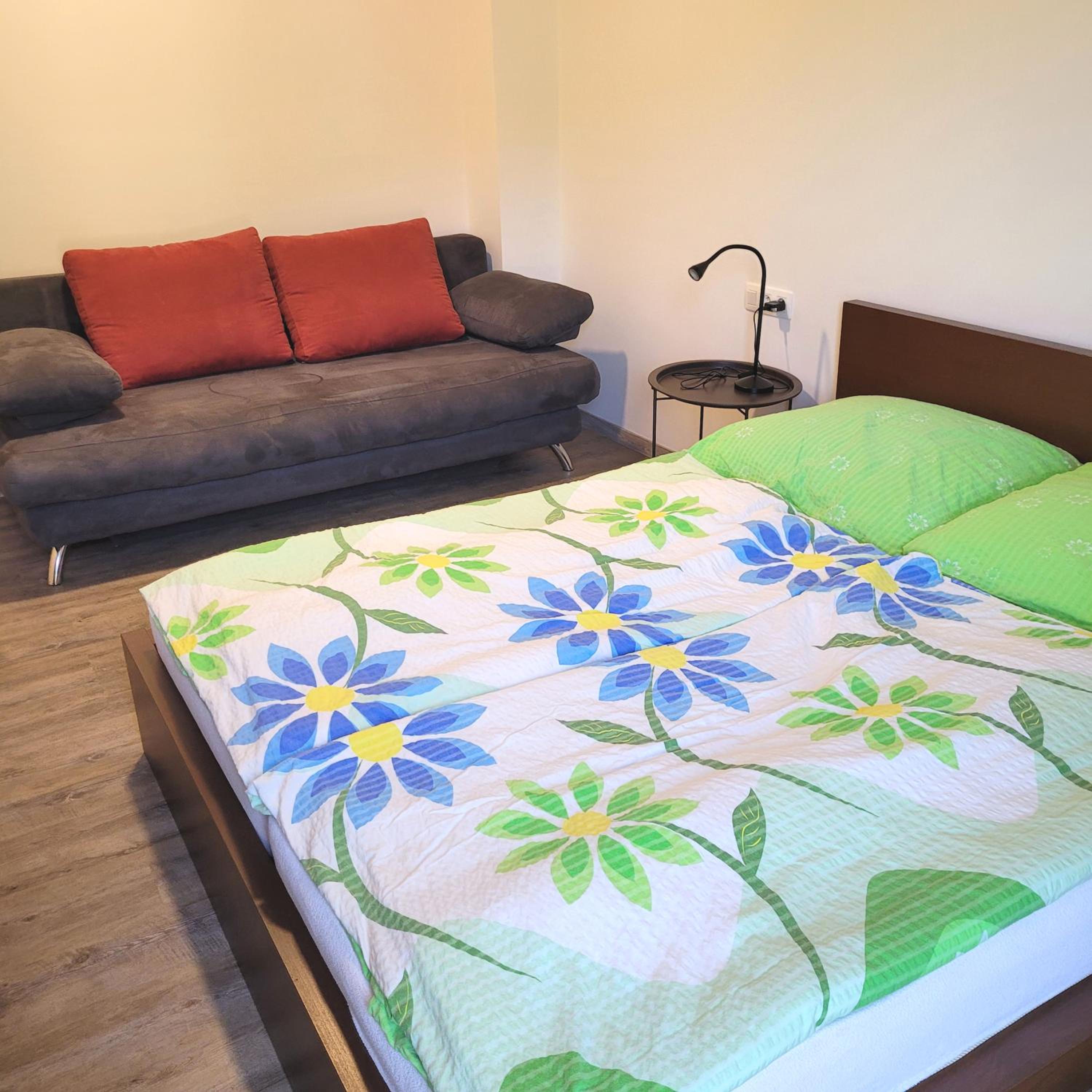 Three-Bedroom Apartment - Photo 9