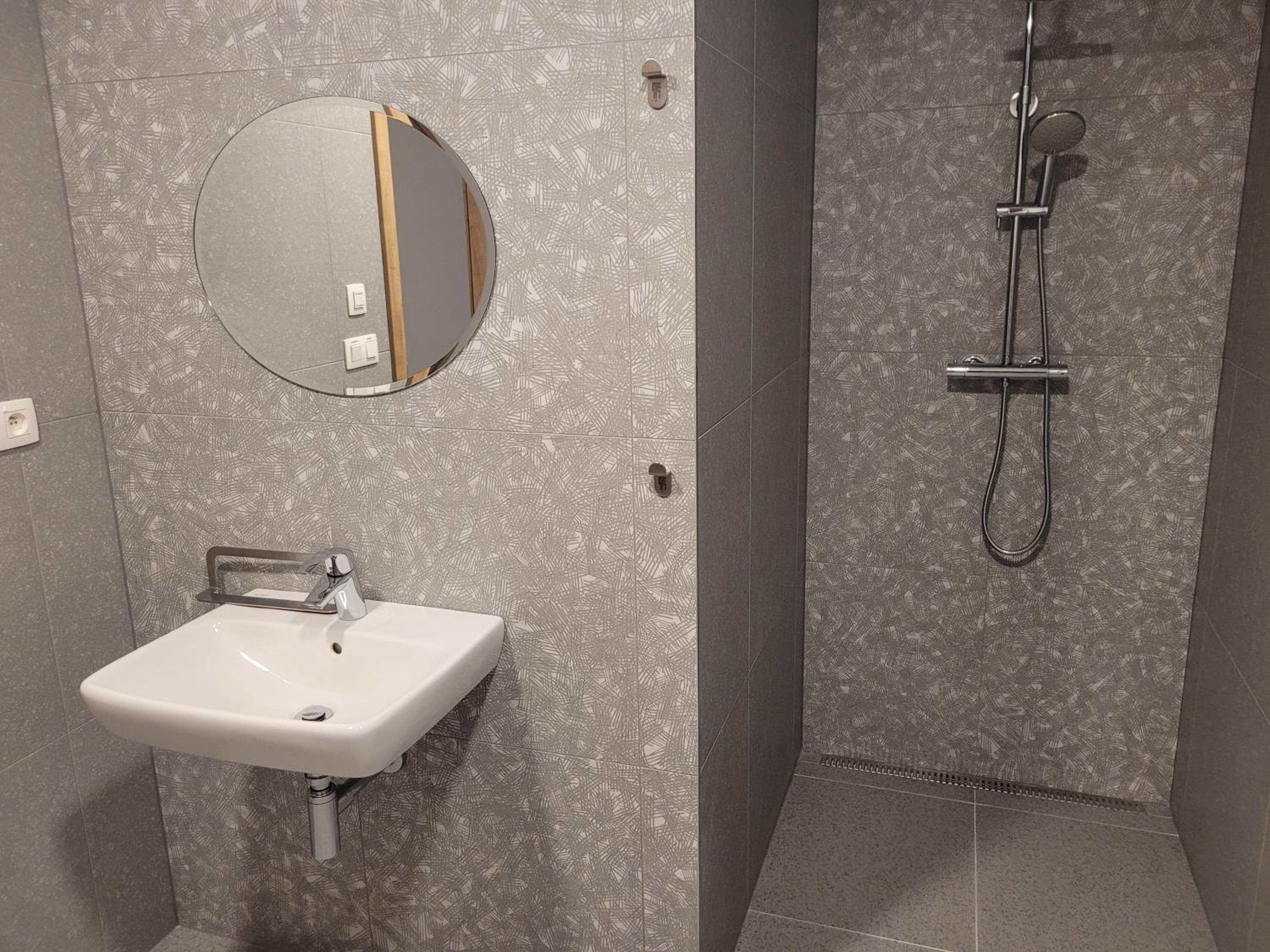 Three-Bedroom Apartment - Photo 7