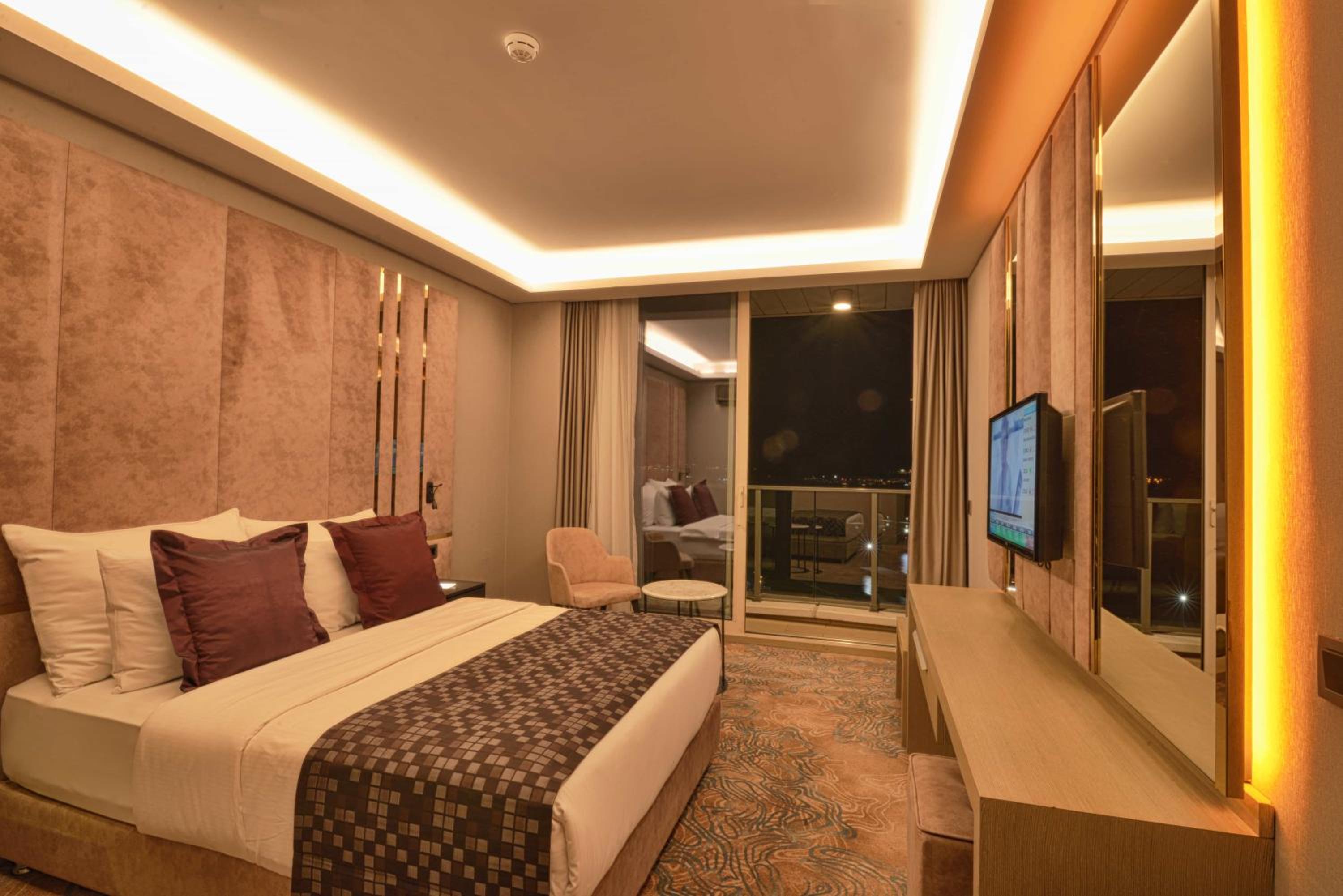 Standard Double Room with View