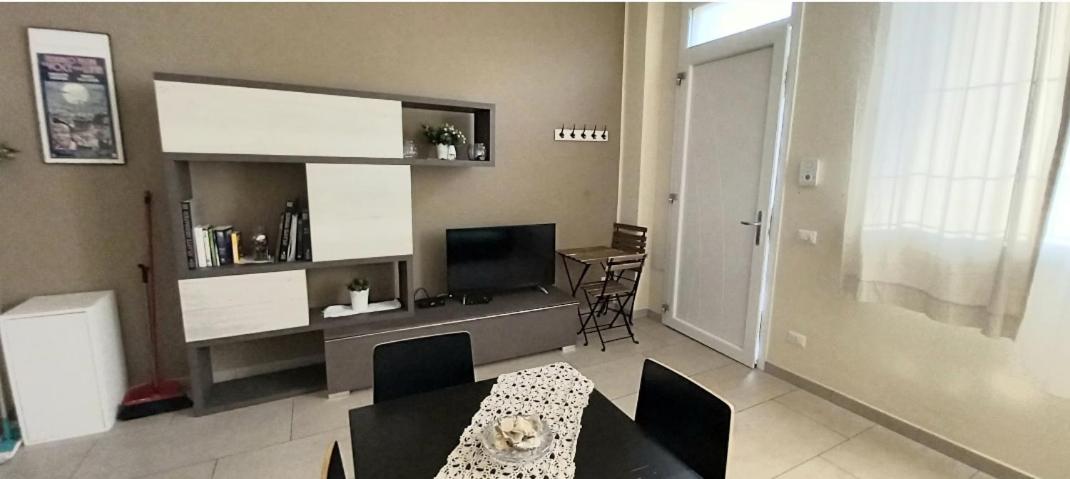 Apartment - Photo 2