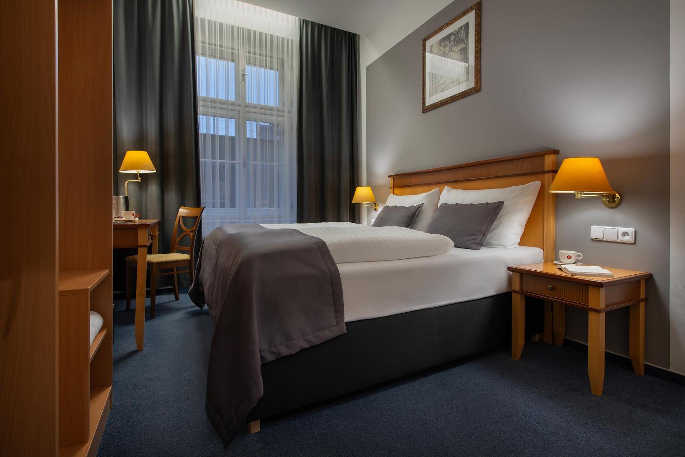Double or Twin Room photo 1