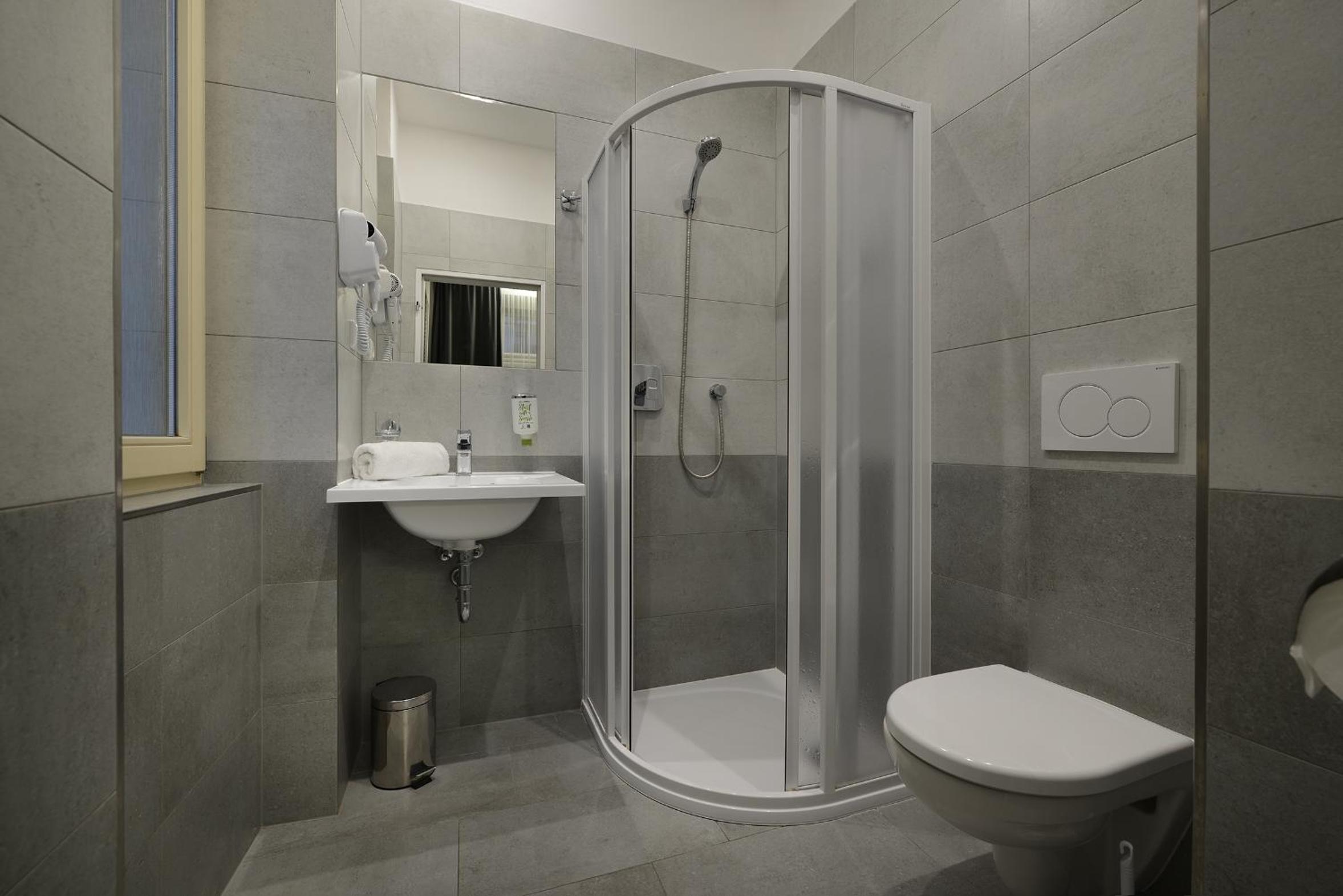 Double or Twin Room photo 2
