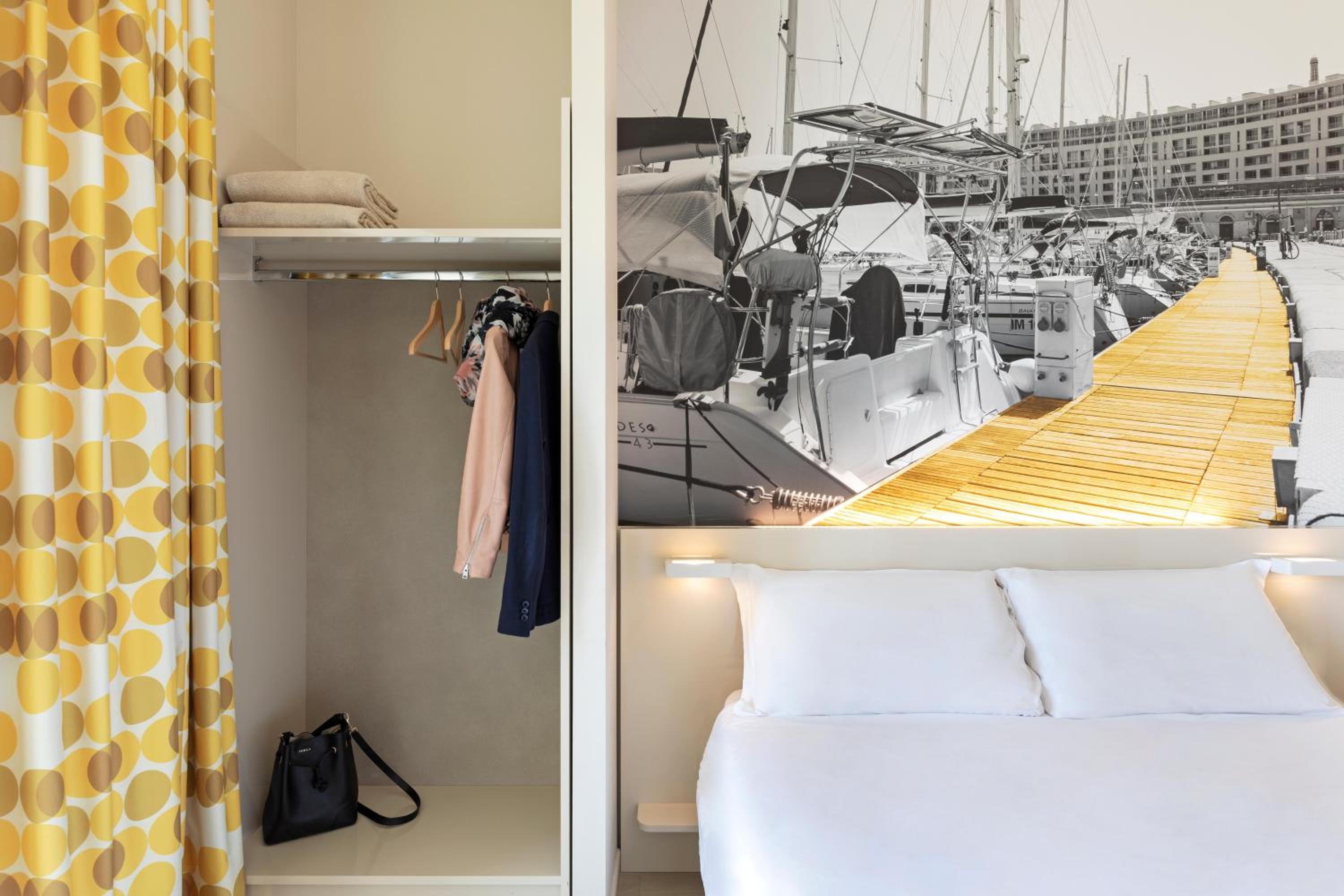 Double Room - Photo 3