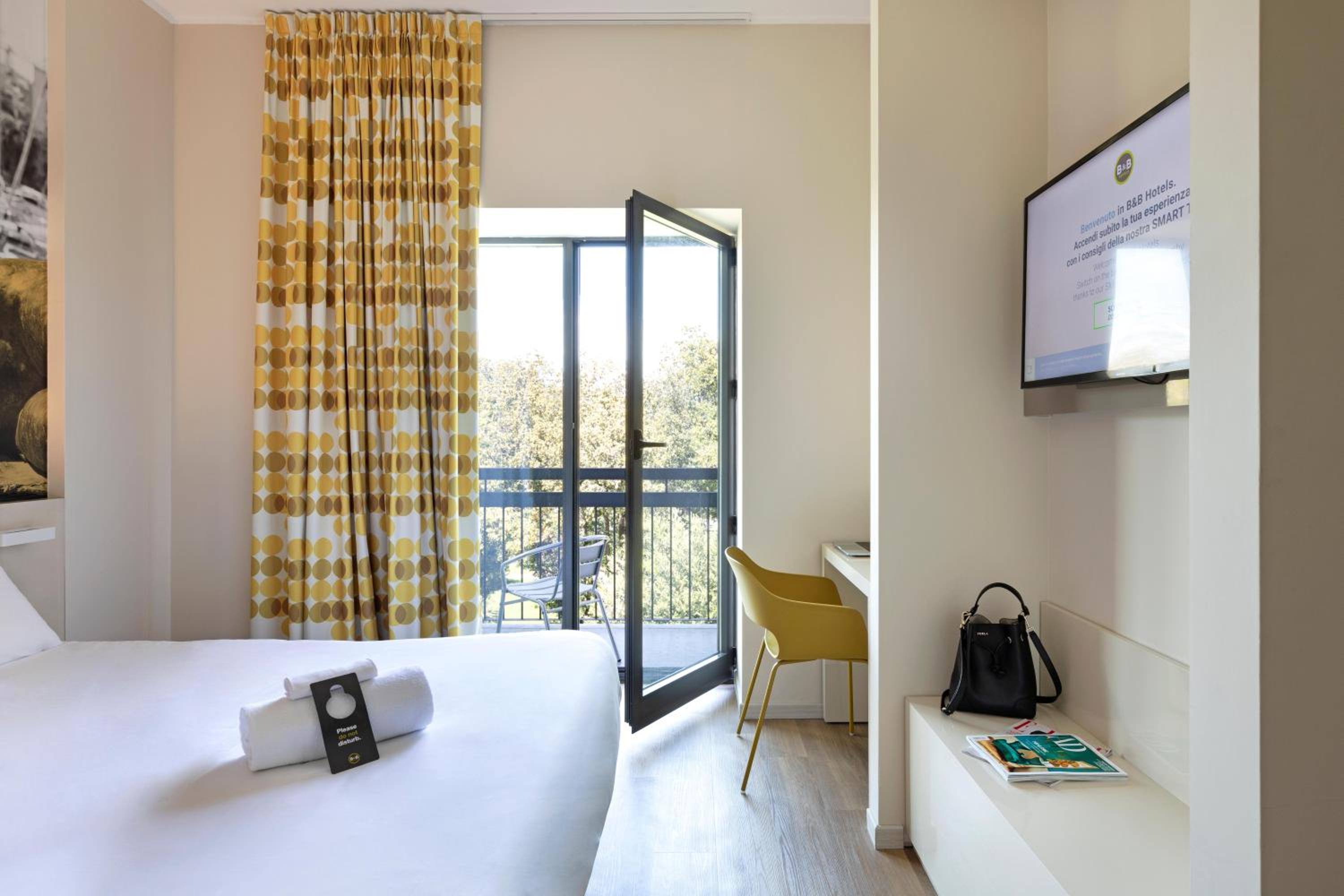 Double Room with Sea View - Photo 1