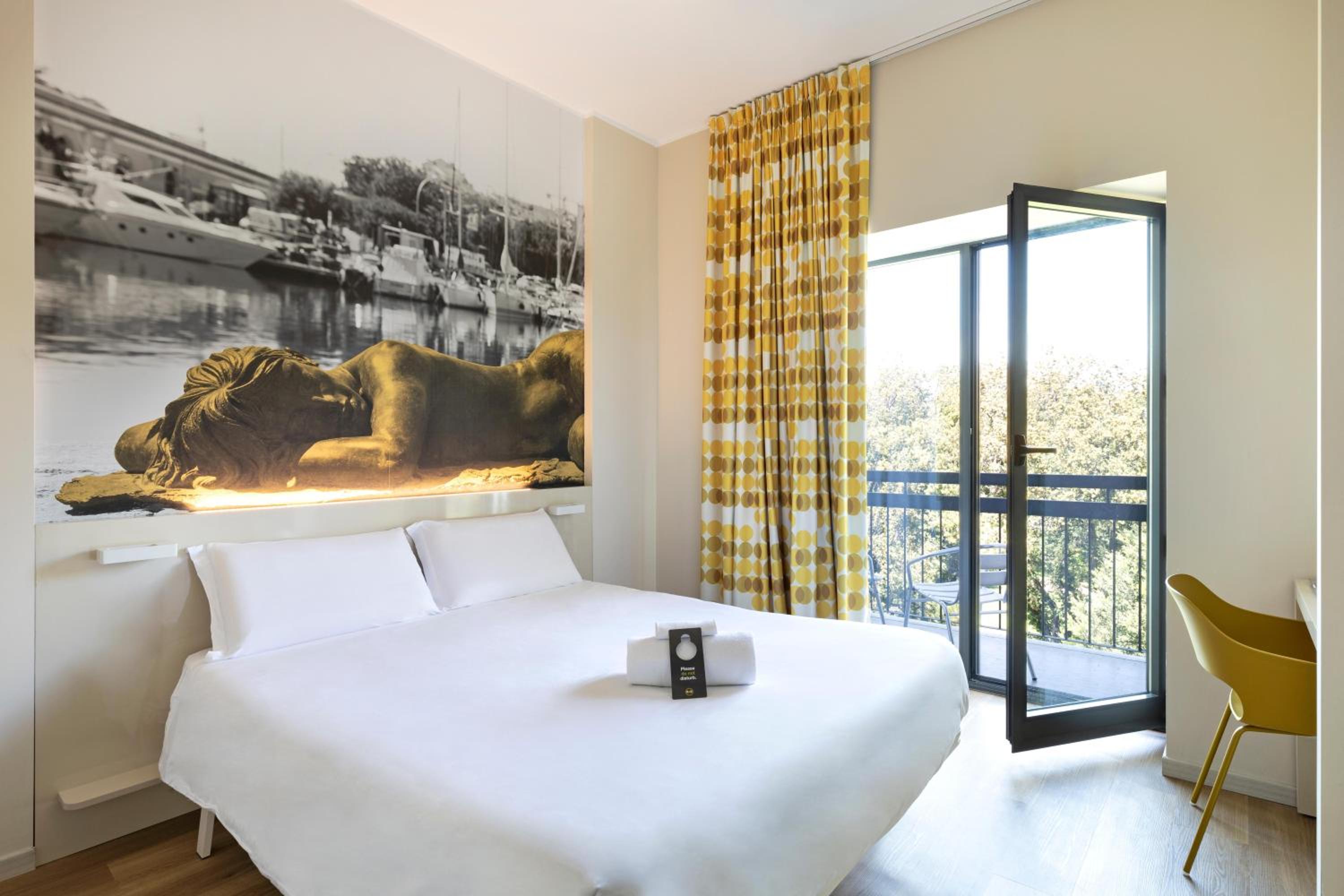 Double Room with Sea View - Photo 2