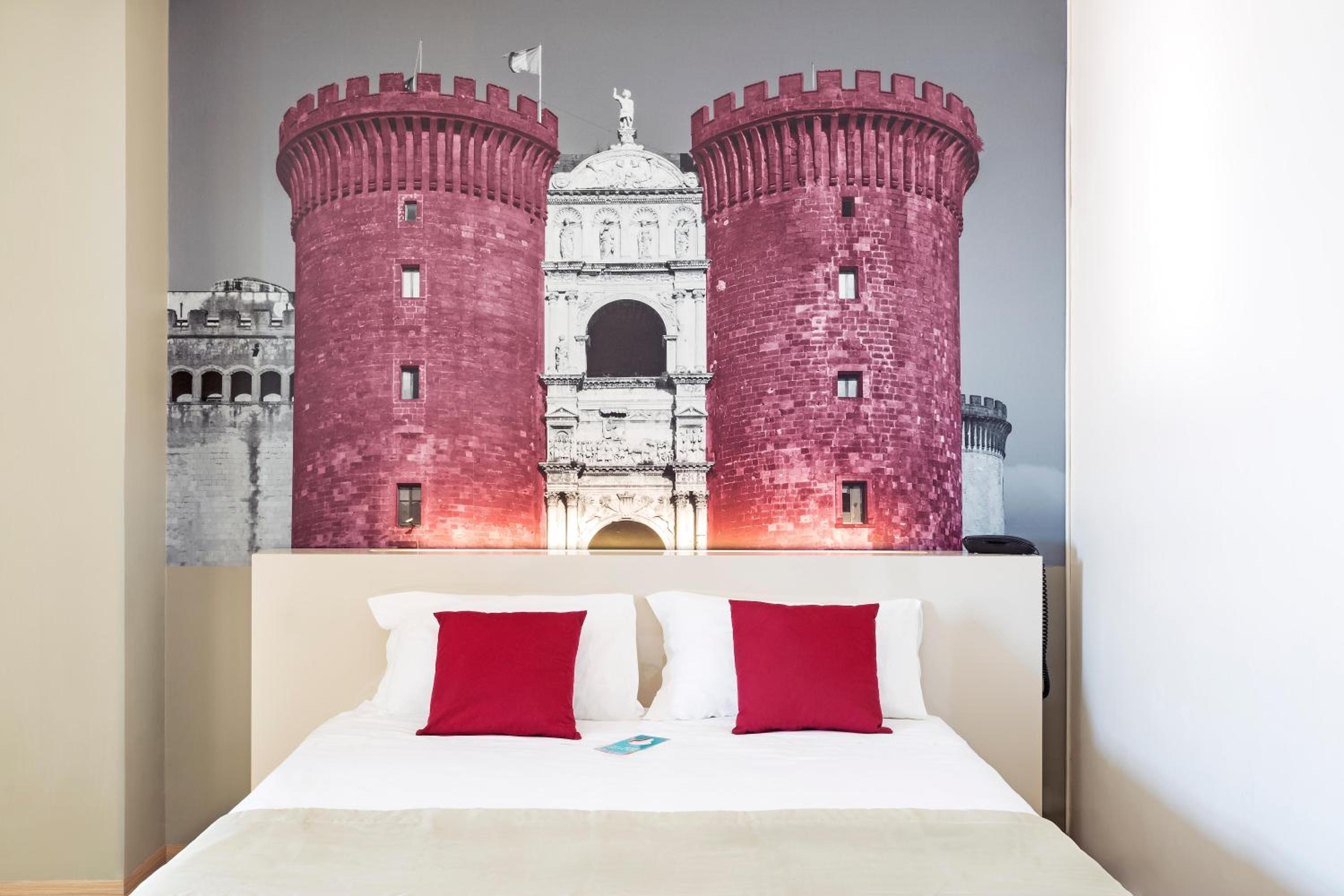 Double Room - Photo 10