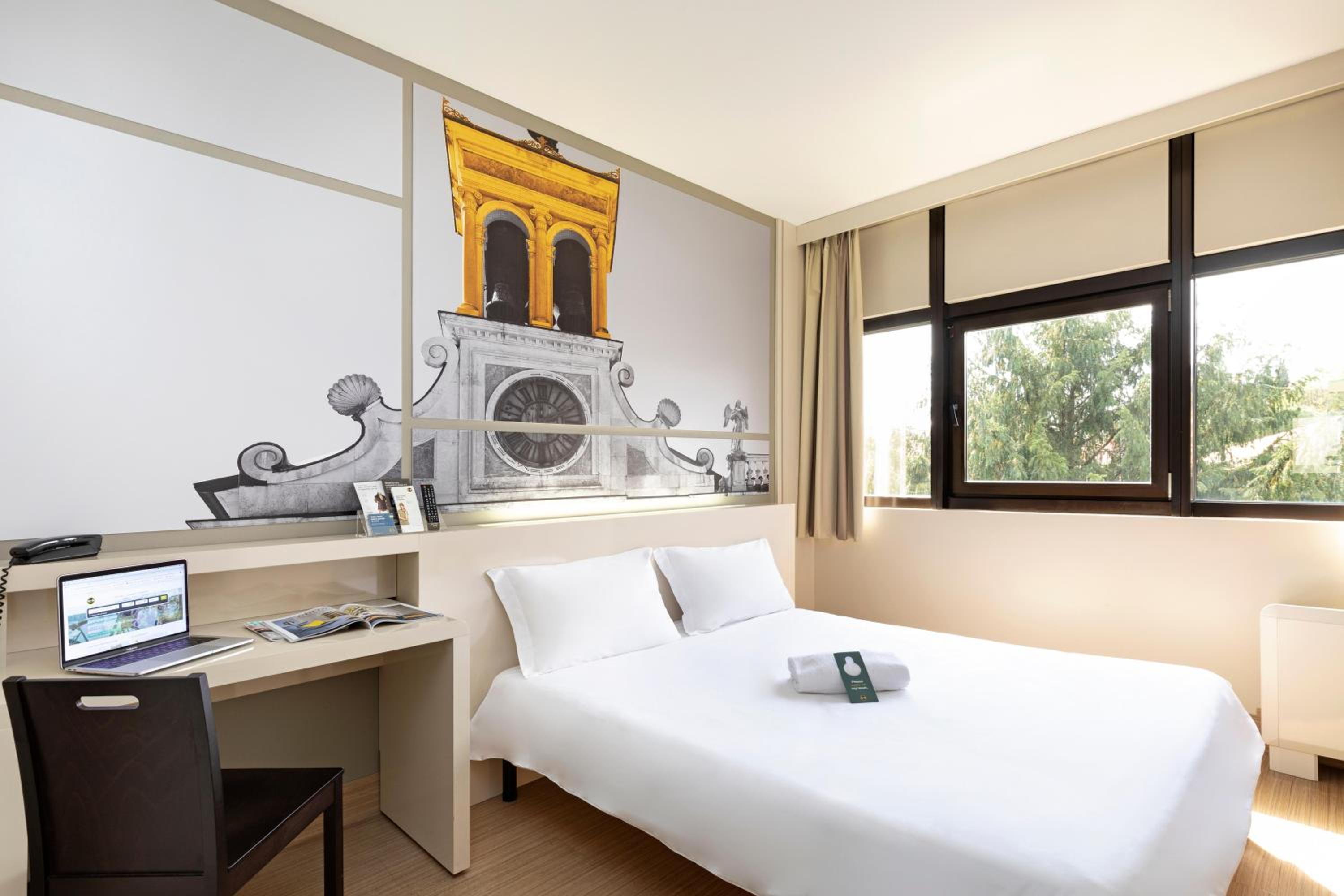 Double Room - Photo 1