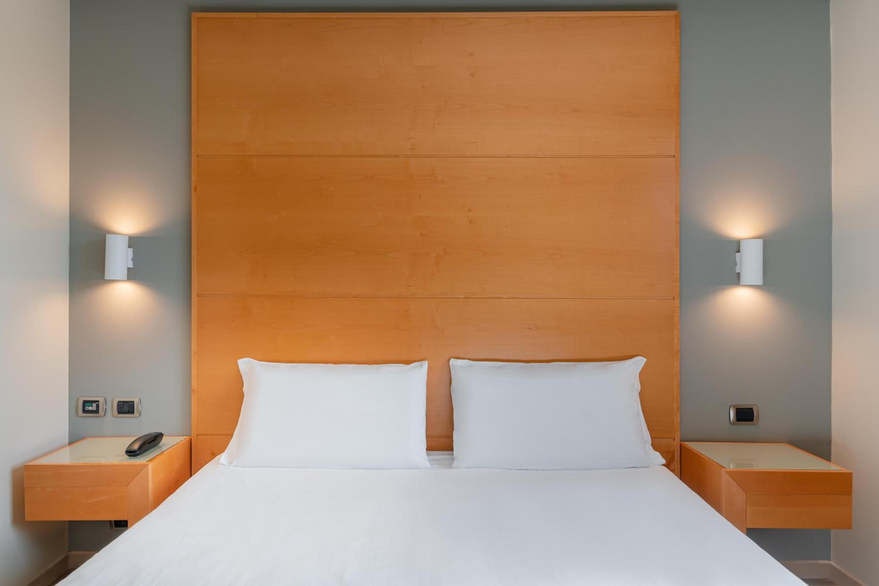 Double Room - Photo 3