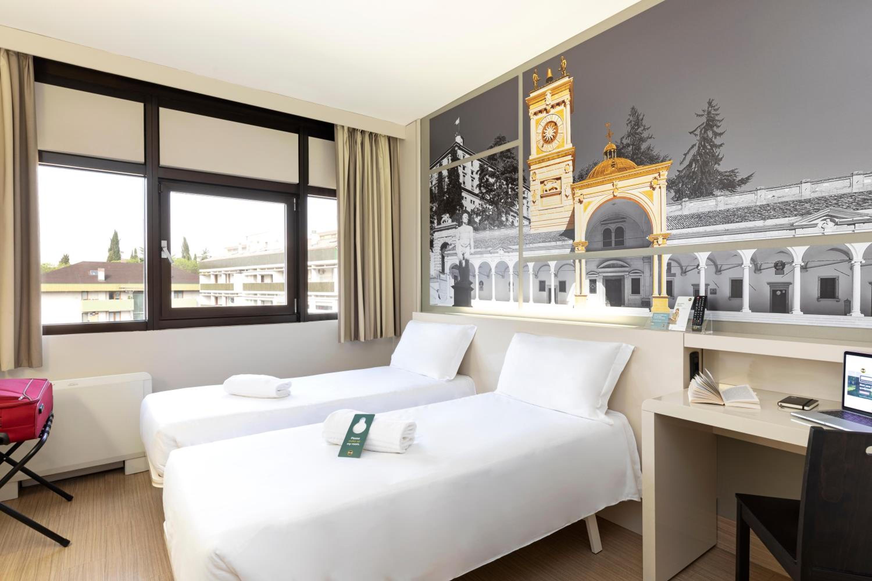 Superior Twin Room - Photo 1