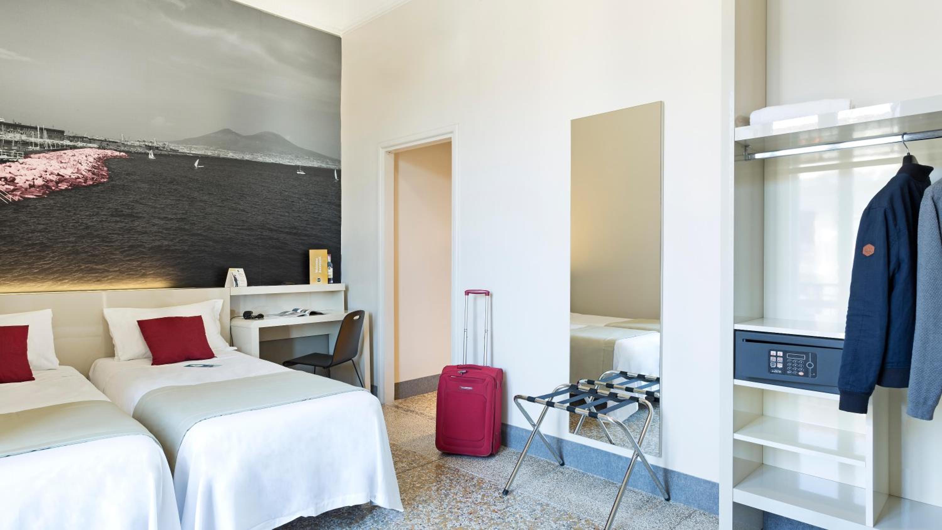 Twin Room - Photo 1