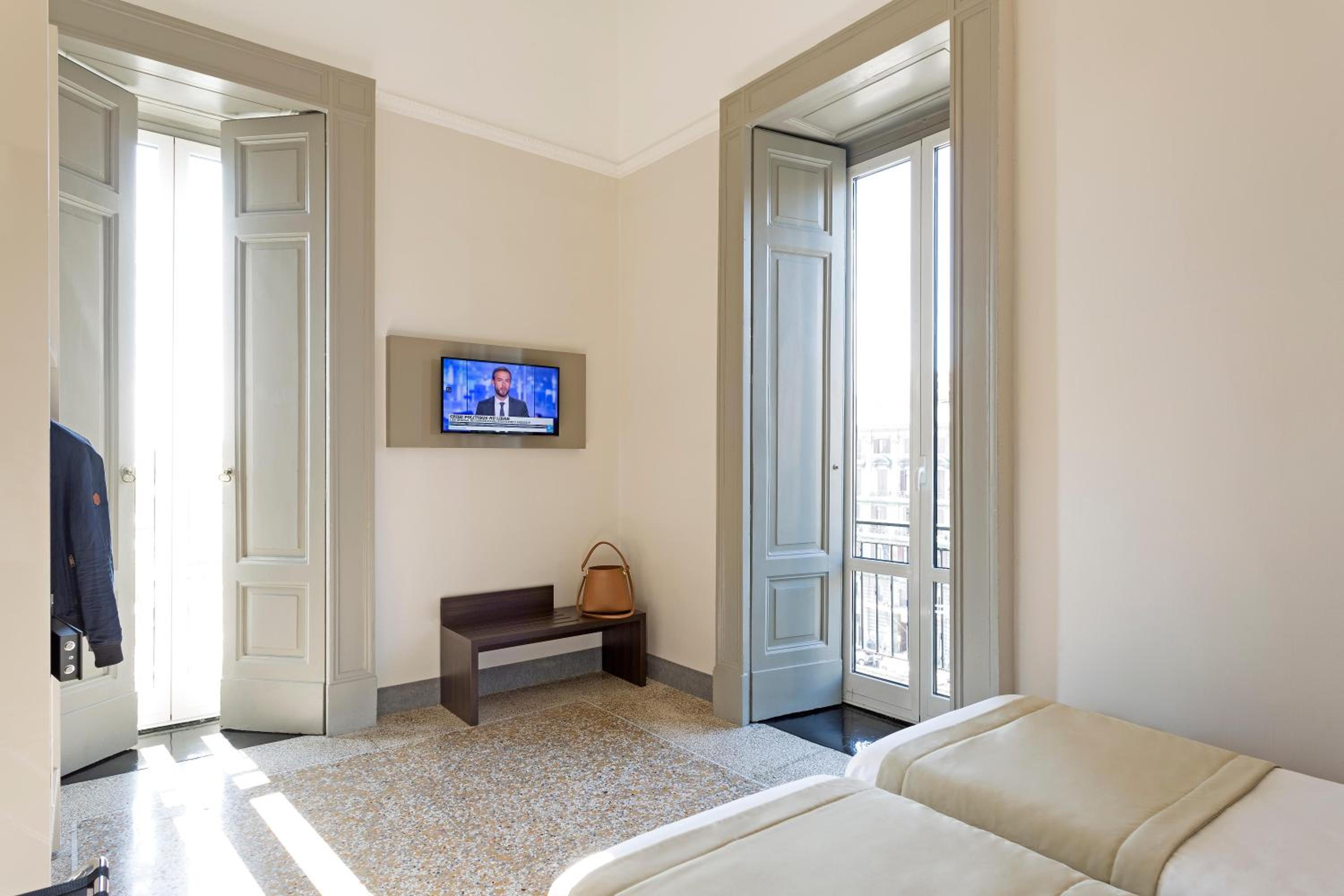 Twin Room with Terrace - Photo 3
