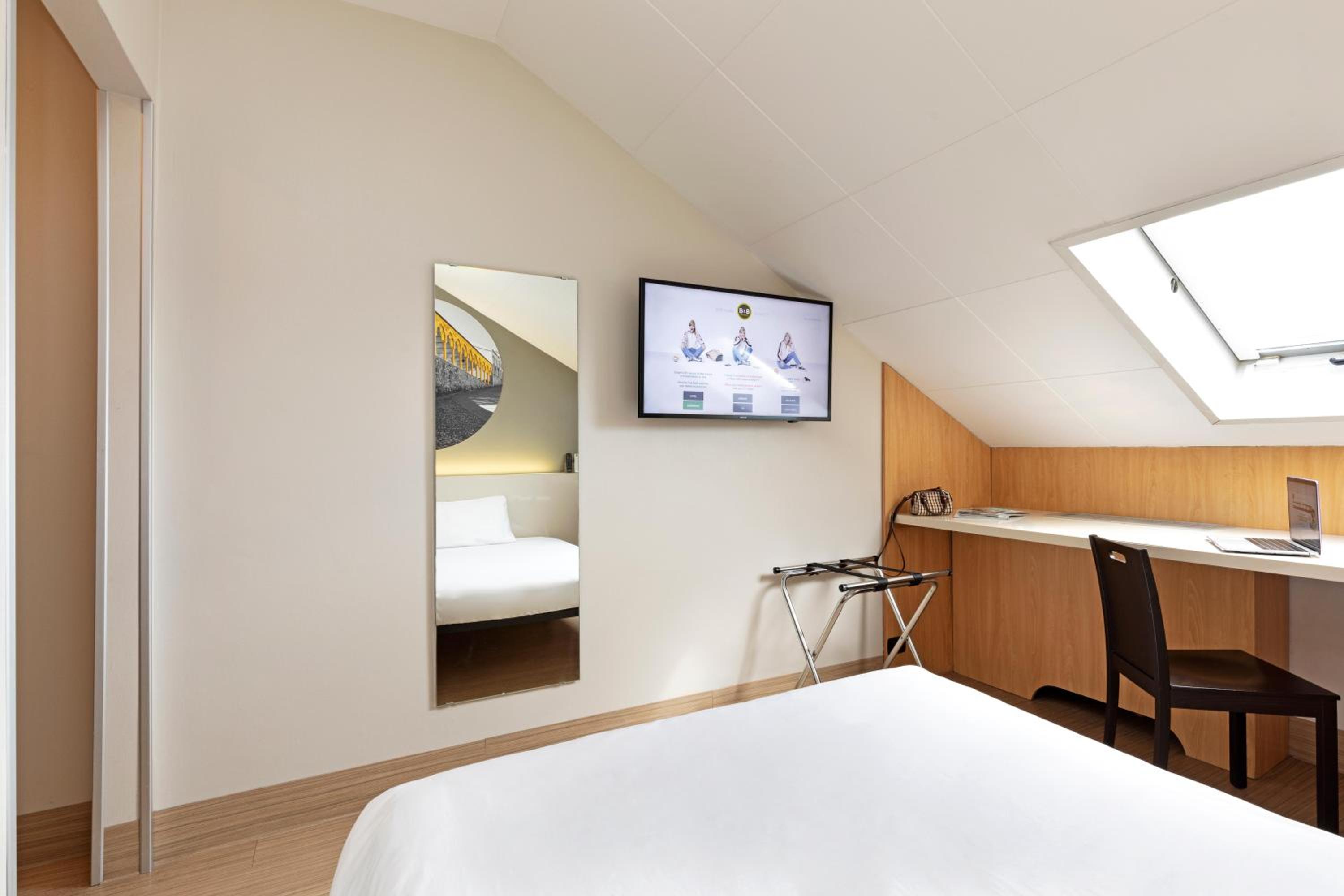Single Room photo 2