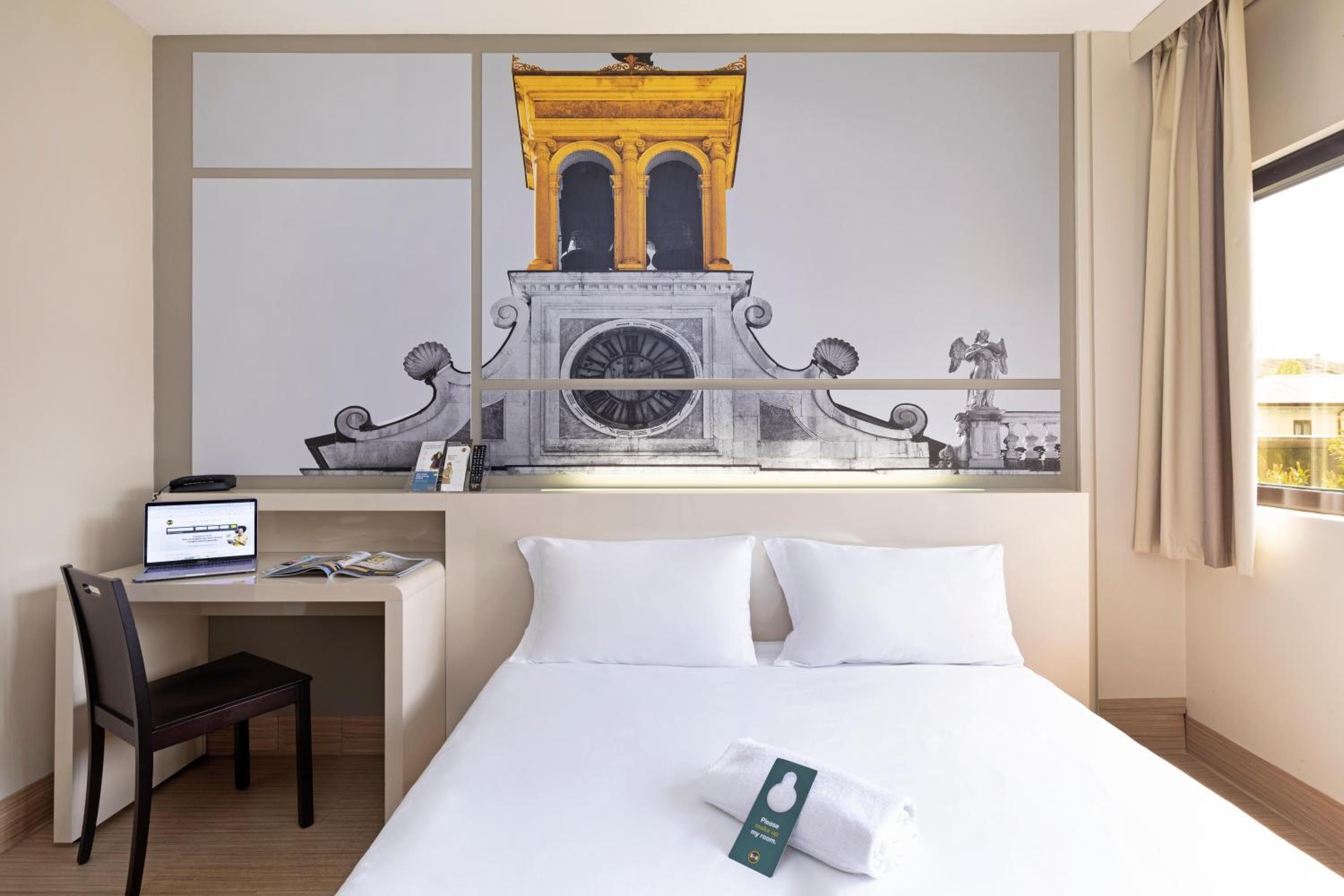Double Room - Photo 4