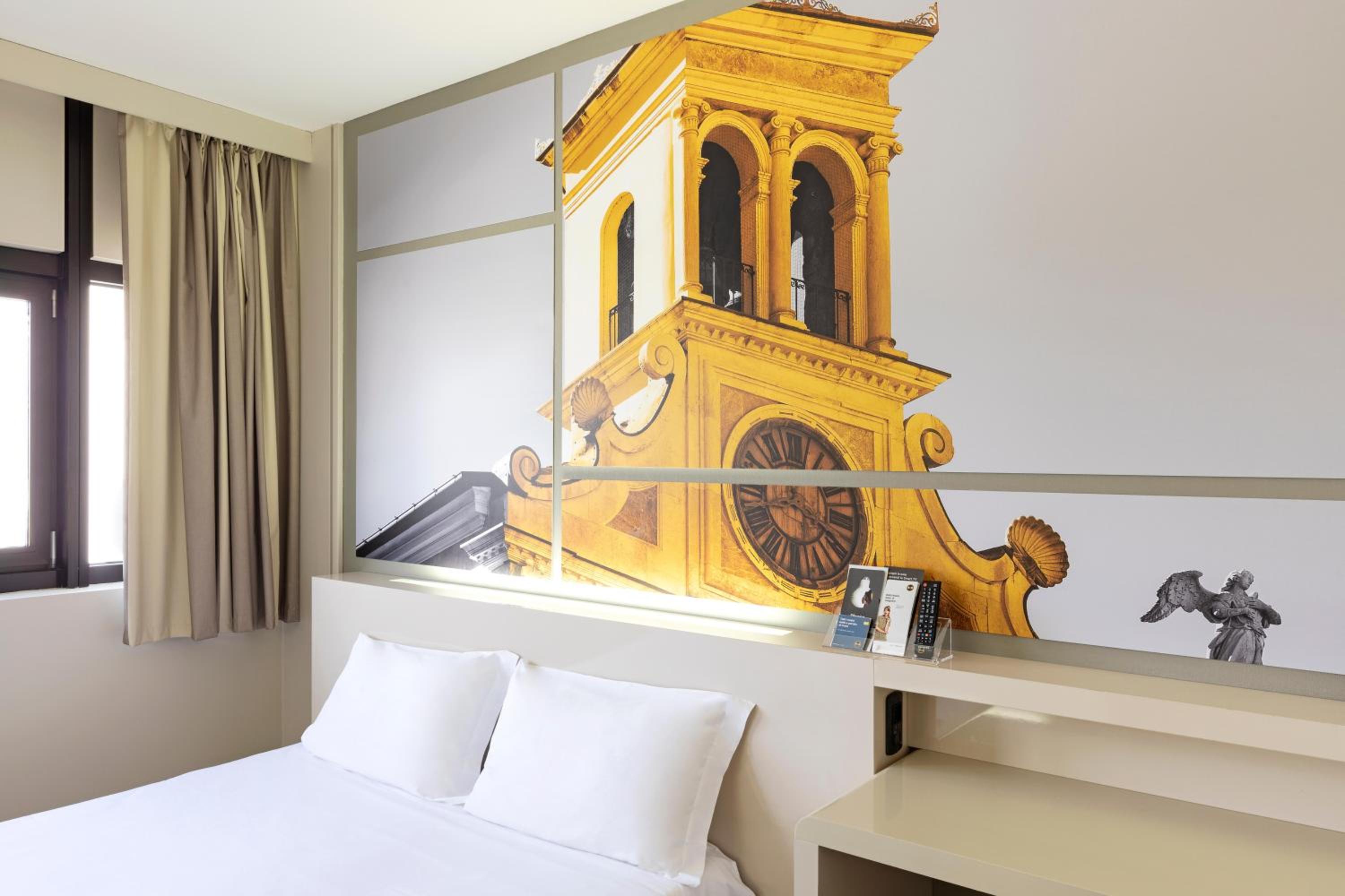 Double Room - Photo 9