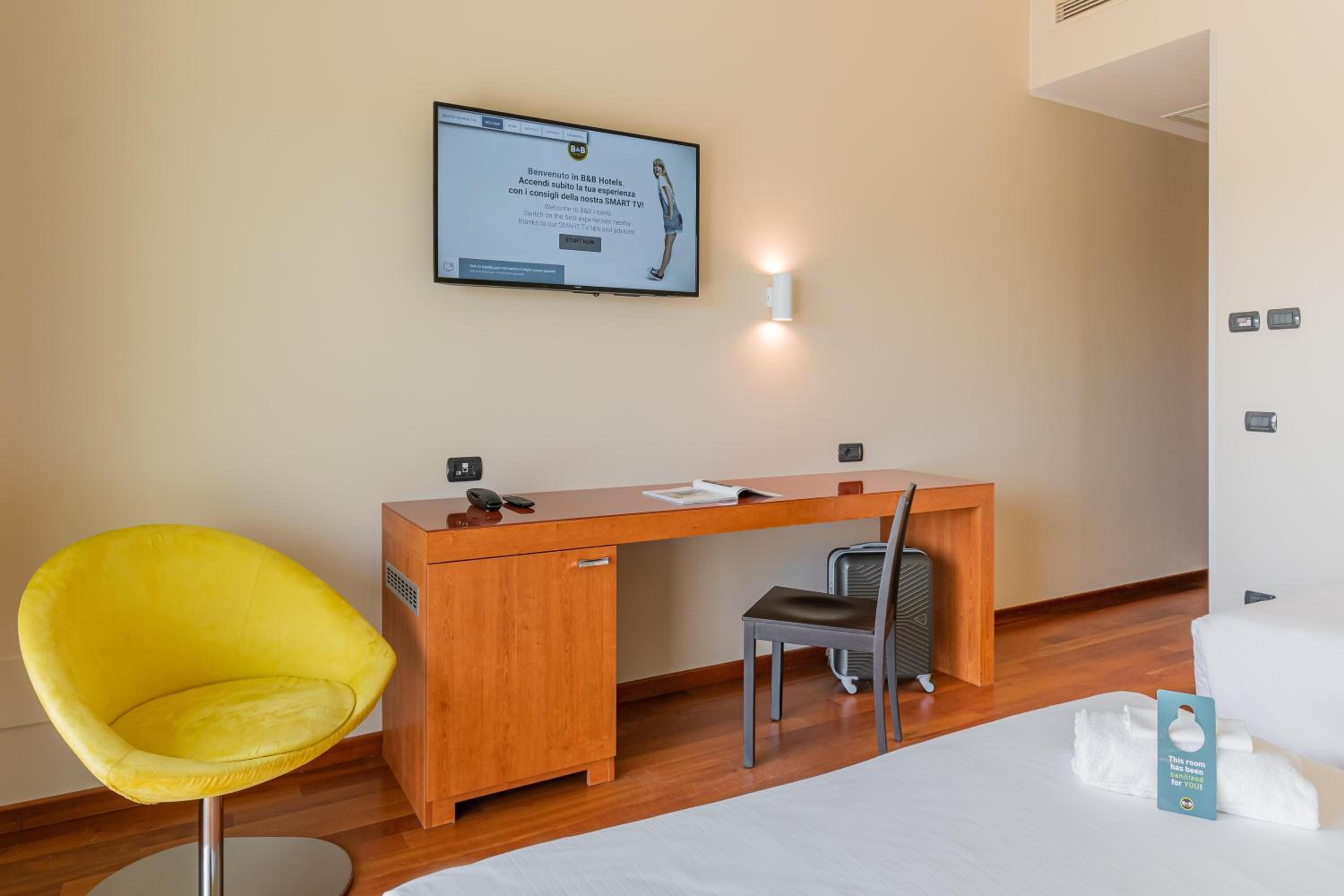 Double Room with Terrace - Photo 5