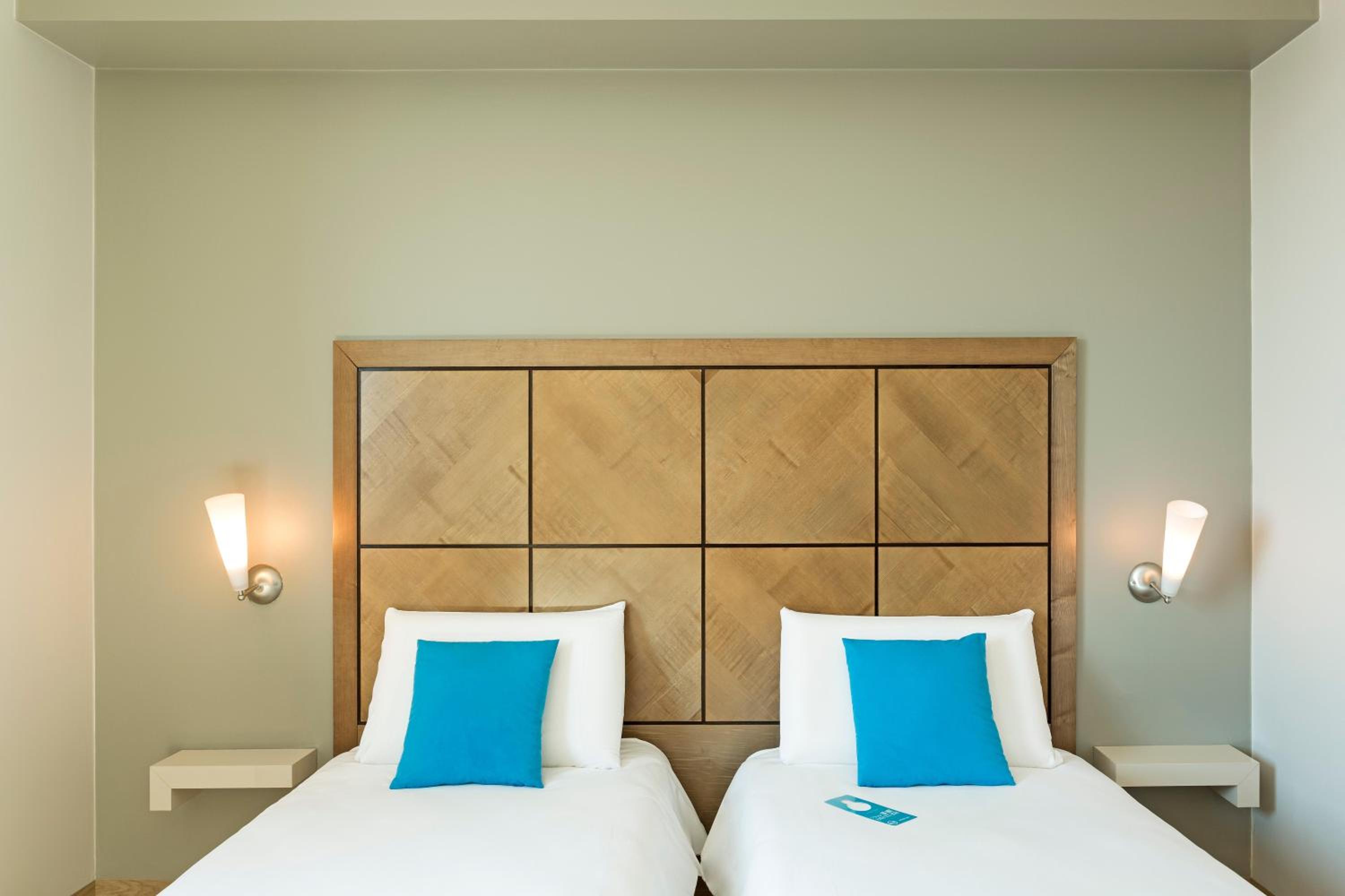 Twin Room - Photo 5