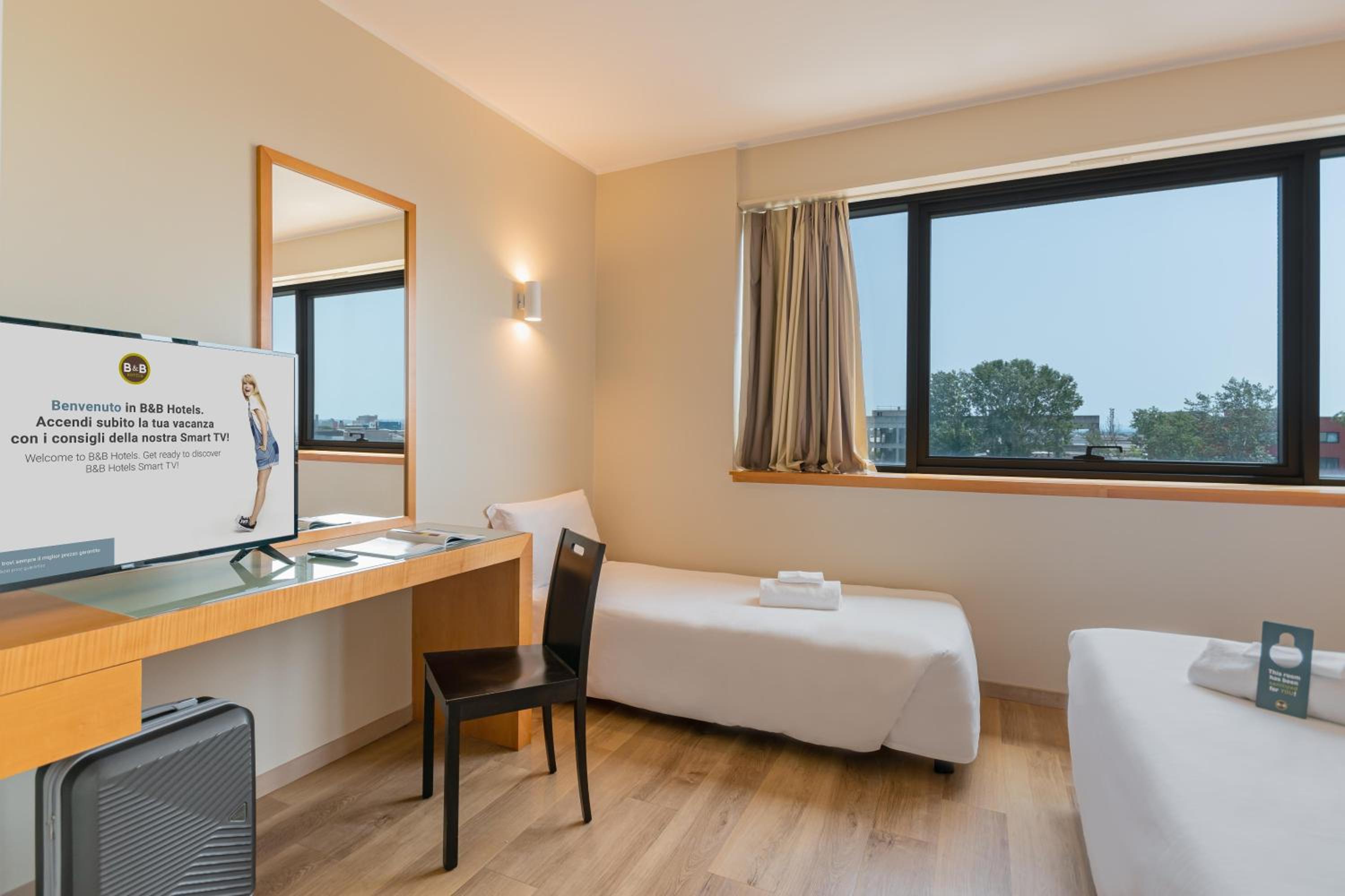 Classic Triple Room - Photo 2