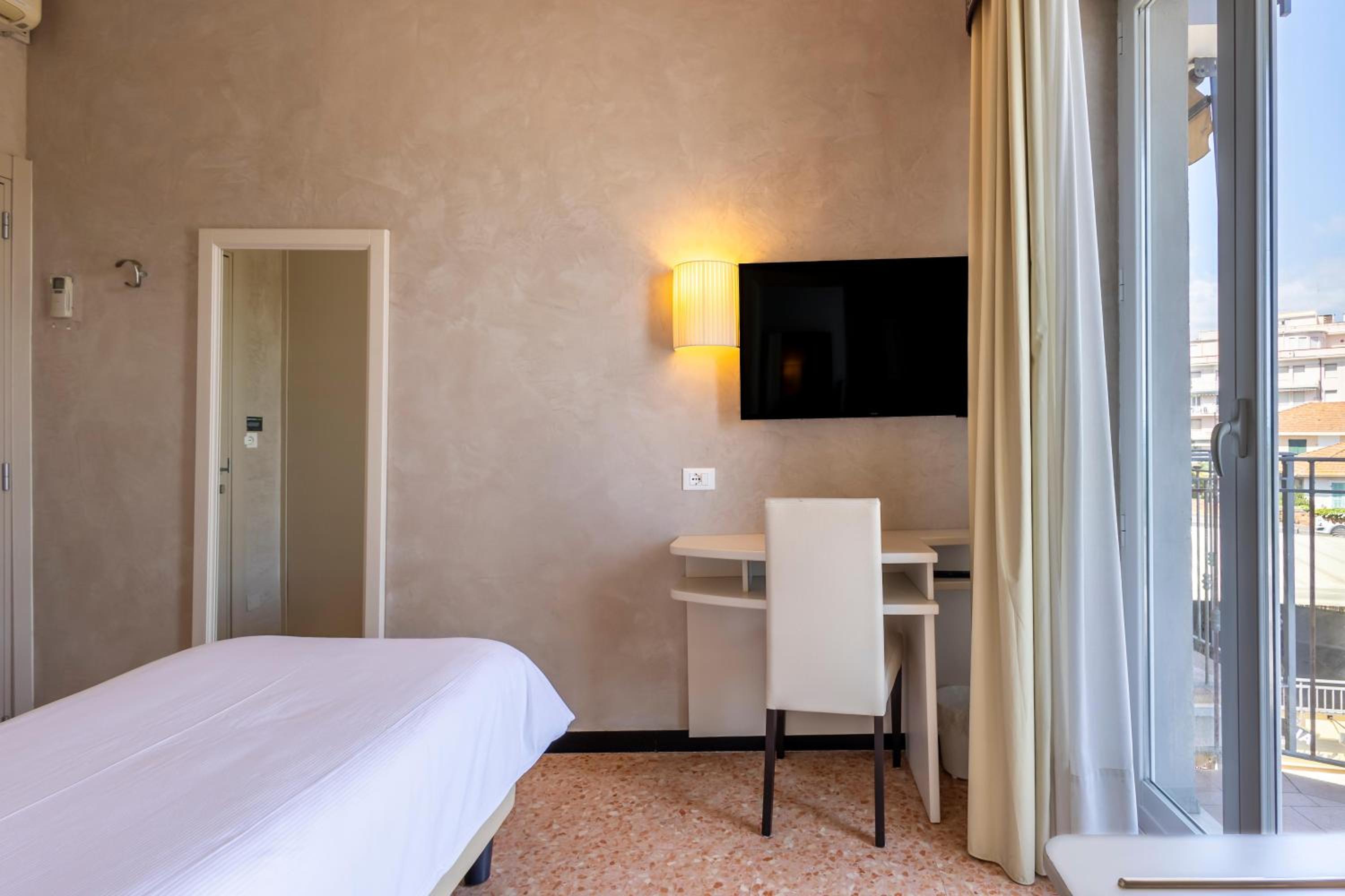 Single Room with Balcony
