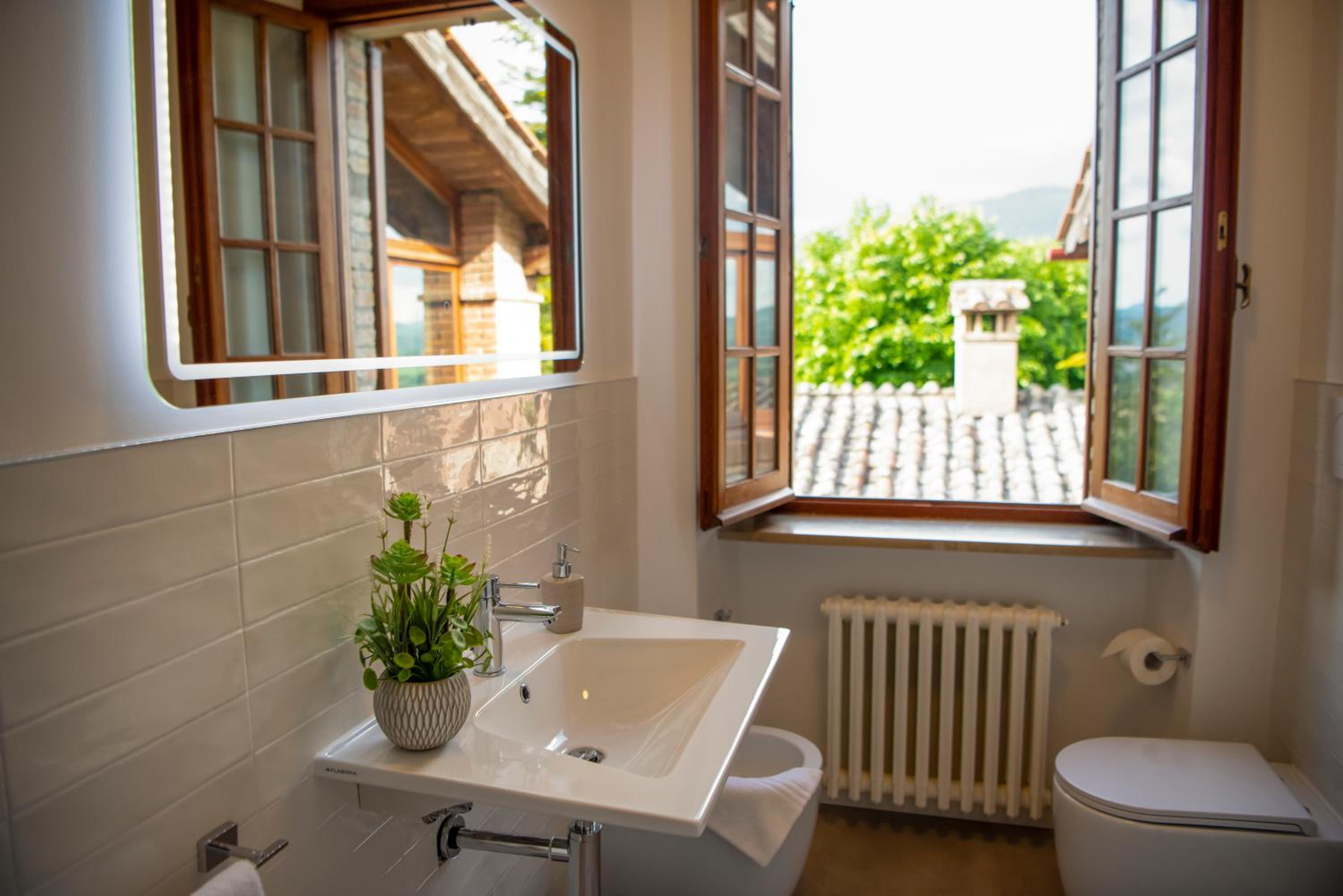 Standard Double Room with Shared Bathroom photo 2