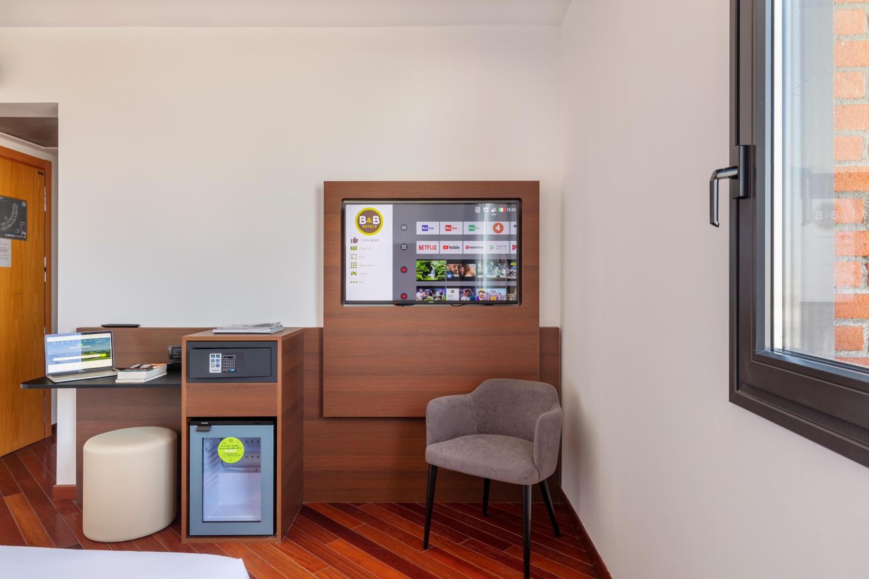 Double Room - Photo 3