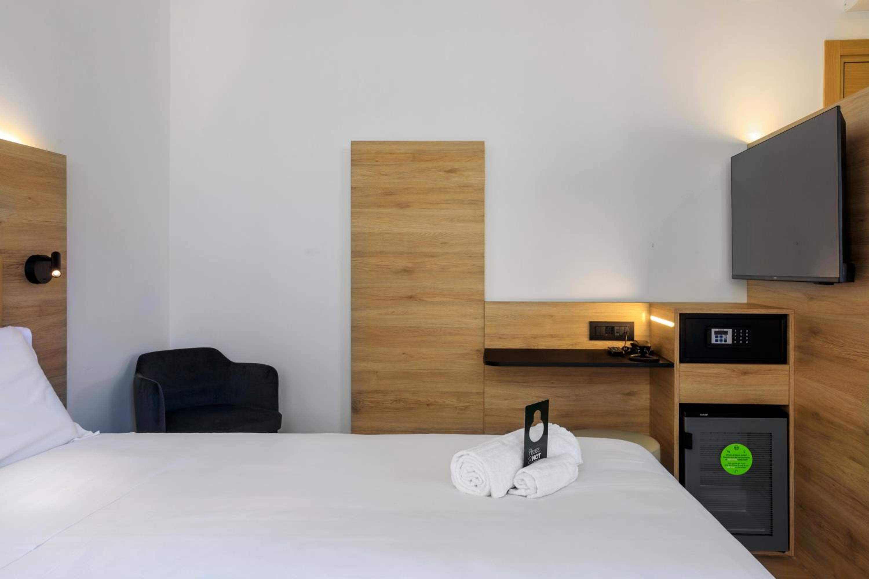 Triple Room - Photo 1