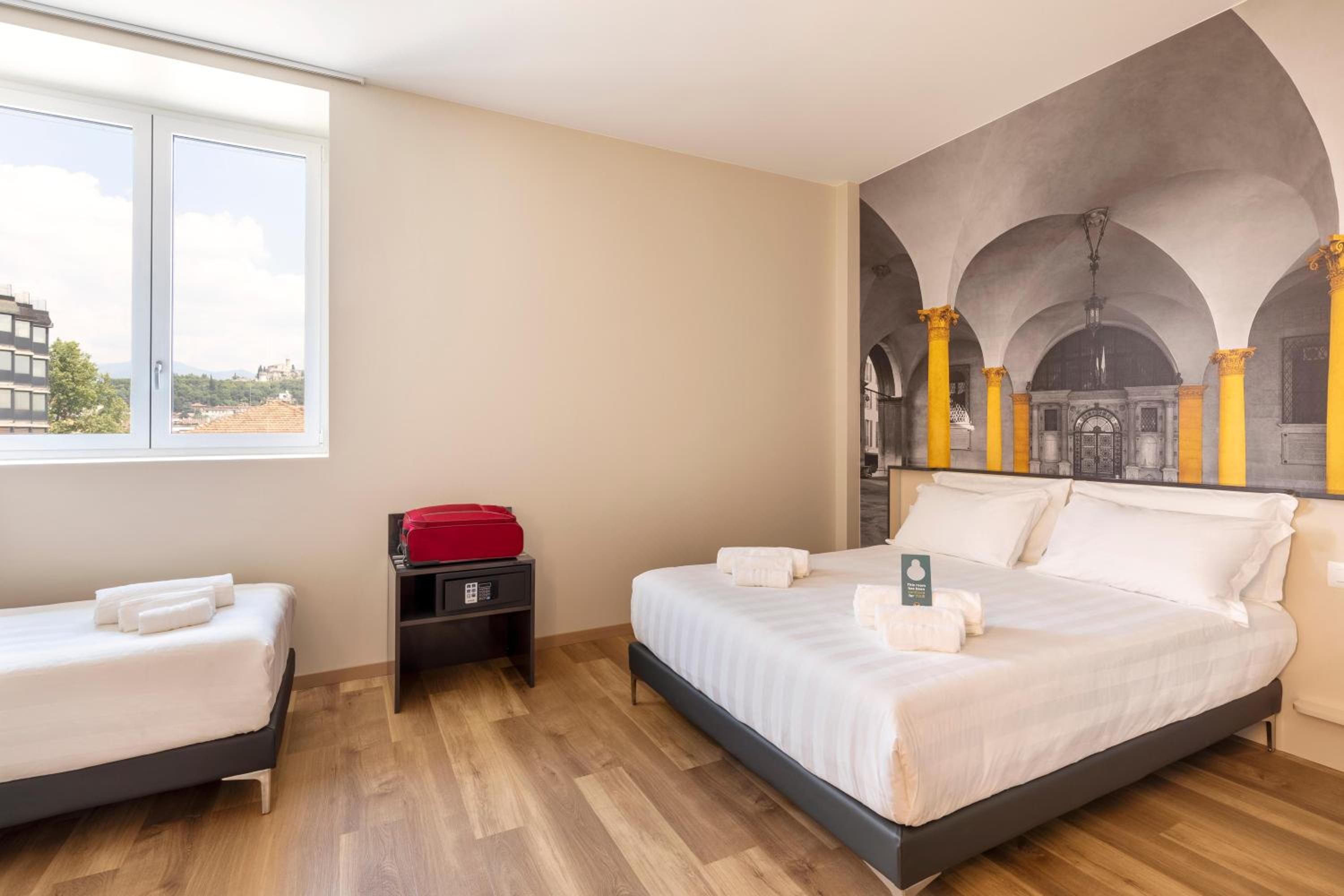 Superior Triple Room - Photo 1
