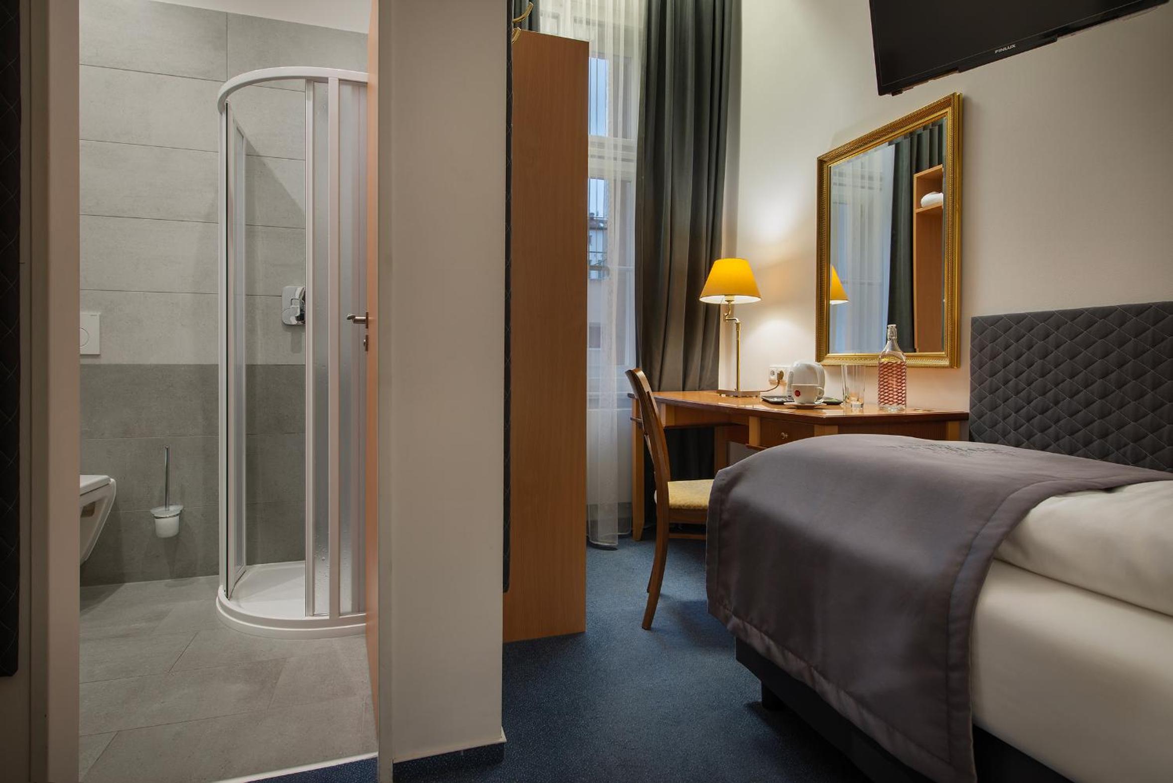 Small Twin Room photo 3