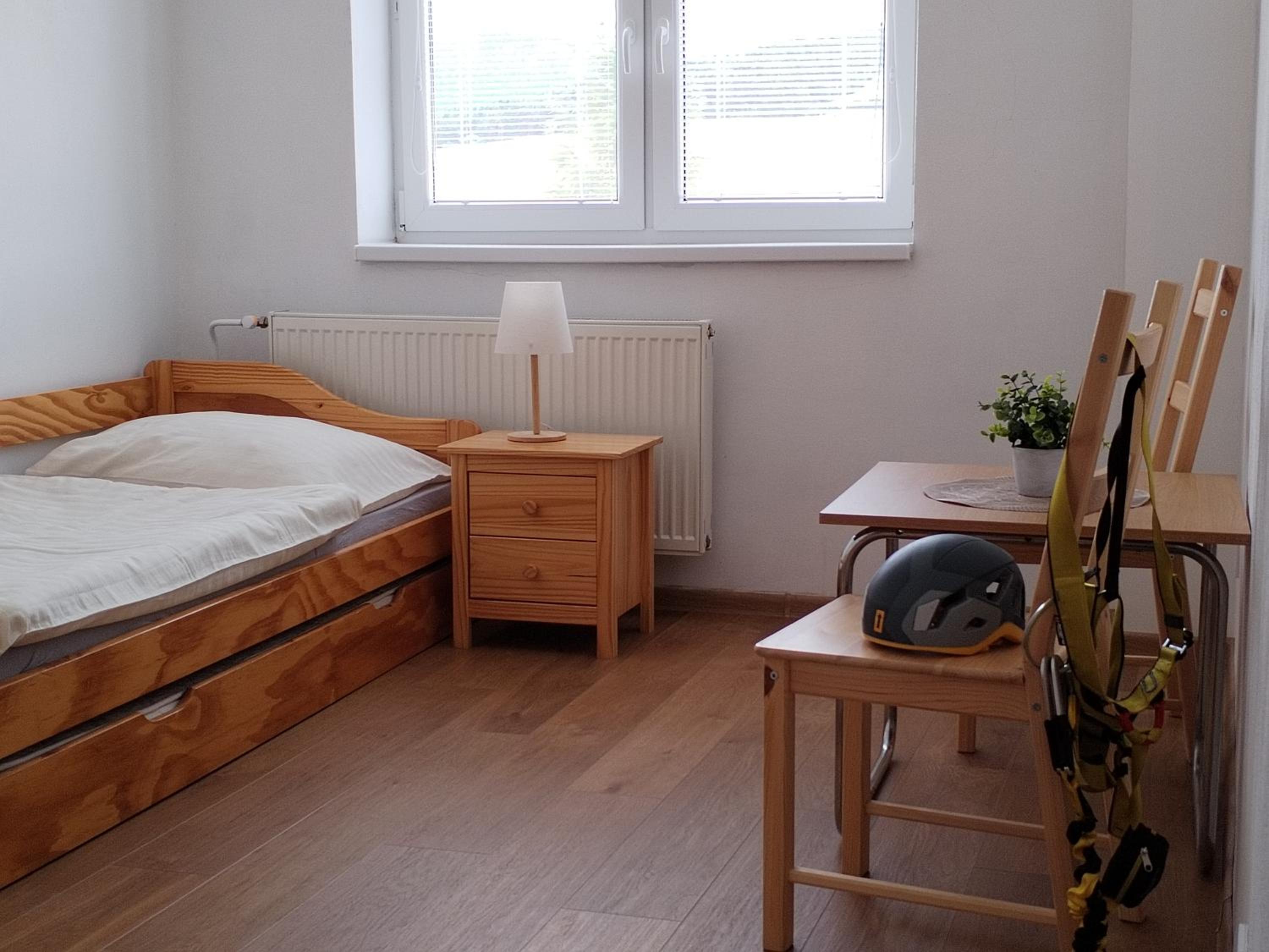 Single Room with Private Bathroom photo 3
