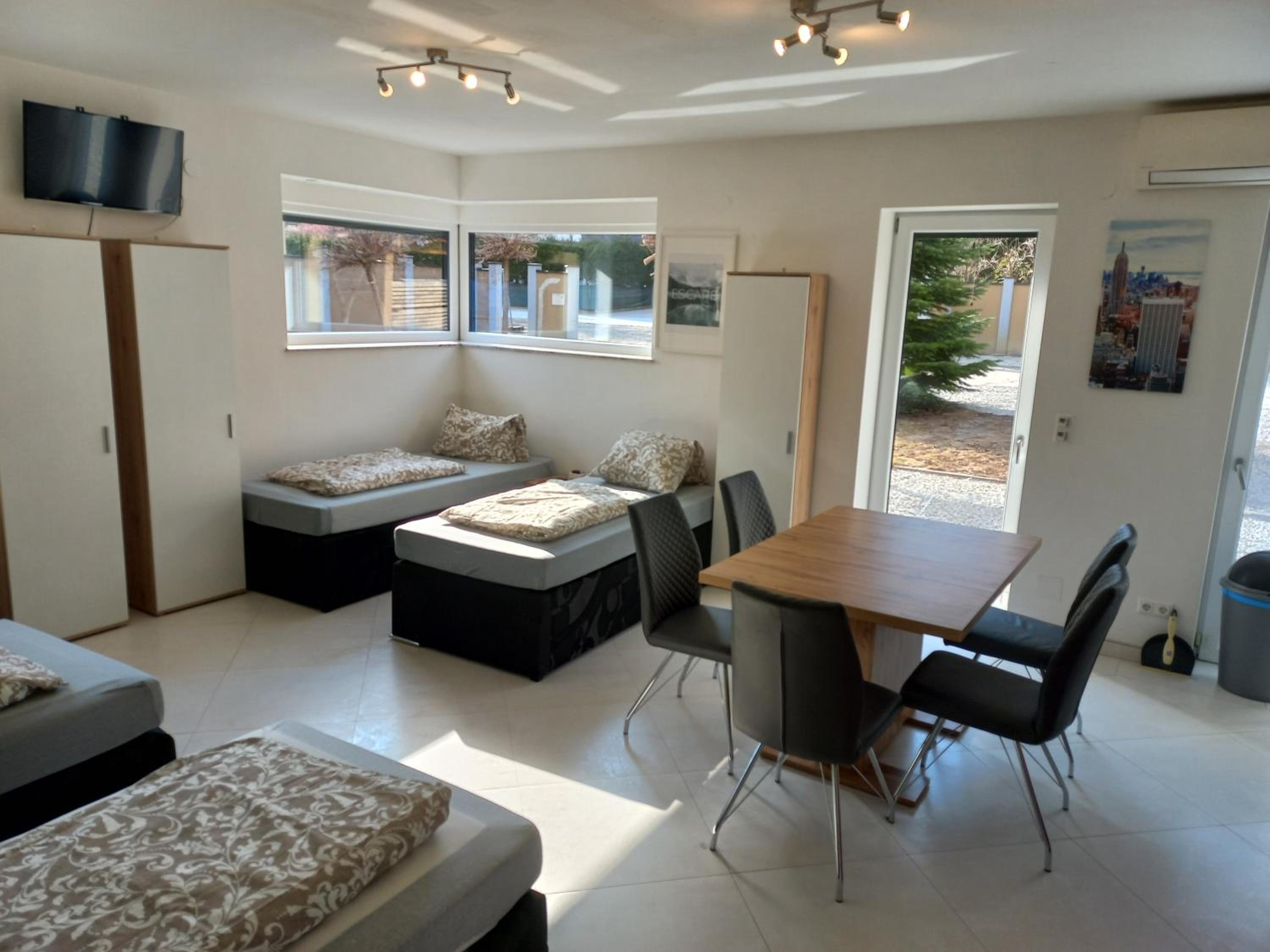 Mixed Dormitory Room photo 1