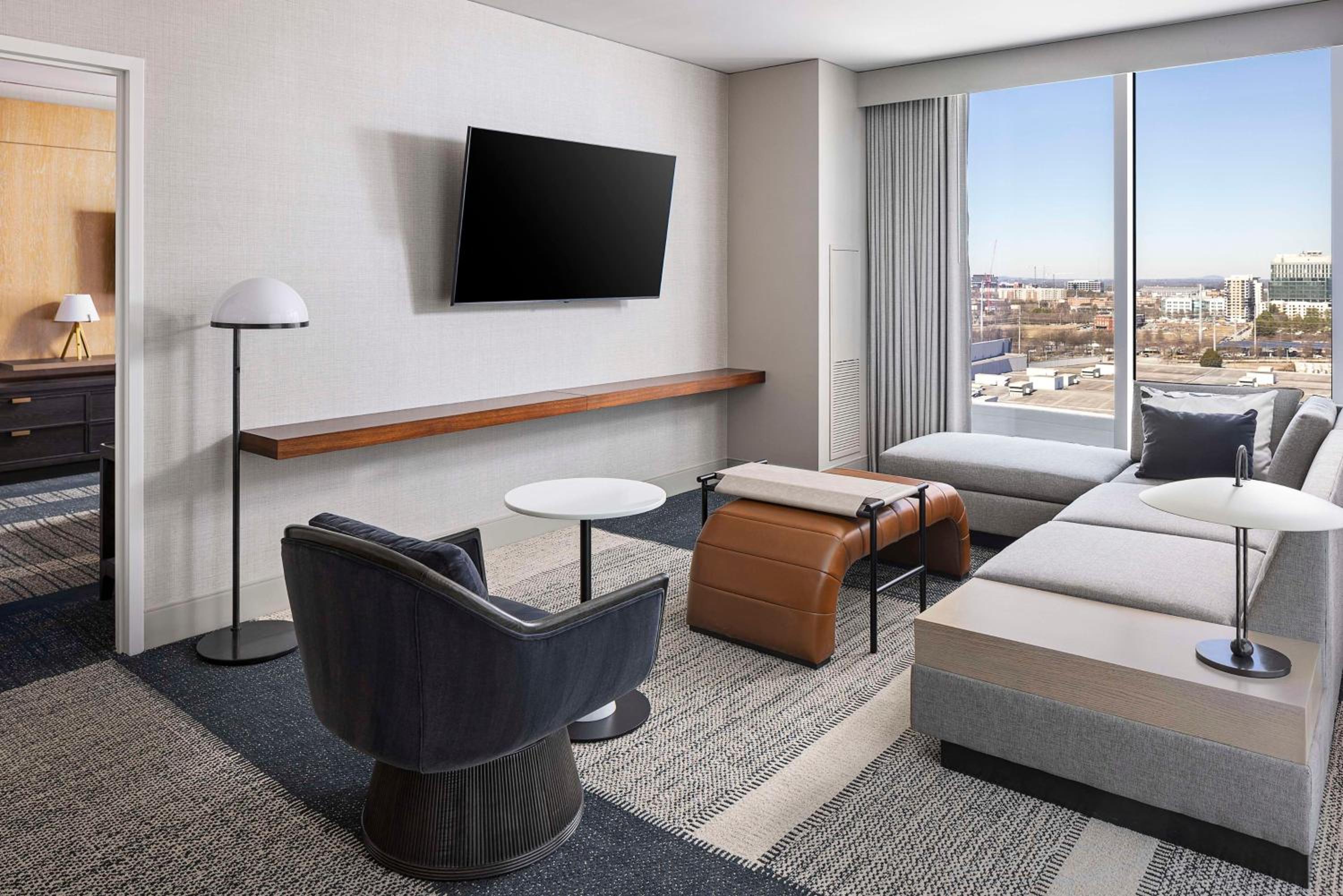 One-Bedroom King Suite - Photo 1