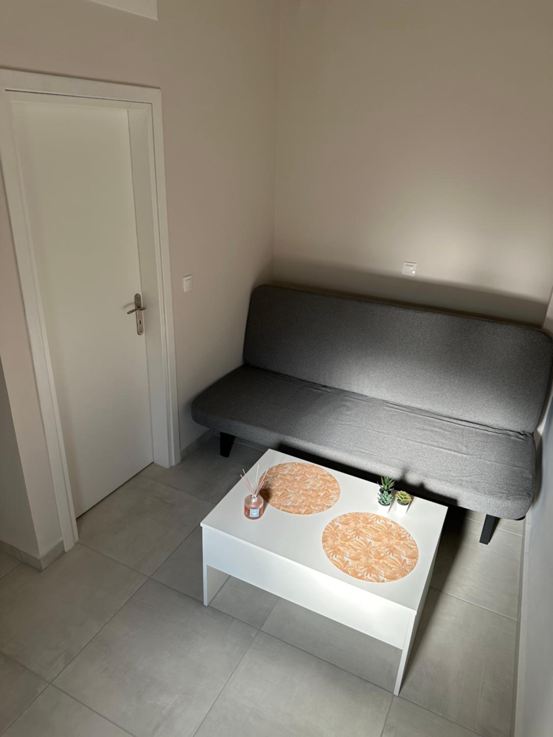 Studio with Sofa Bed