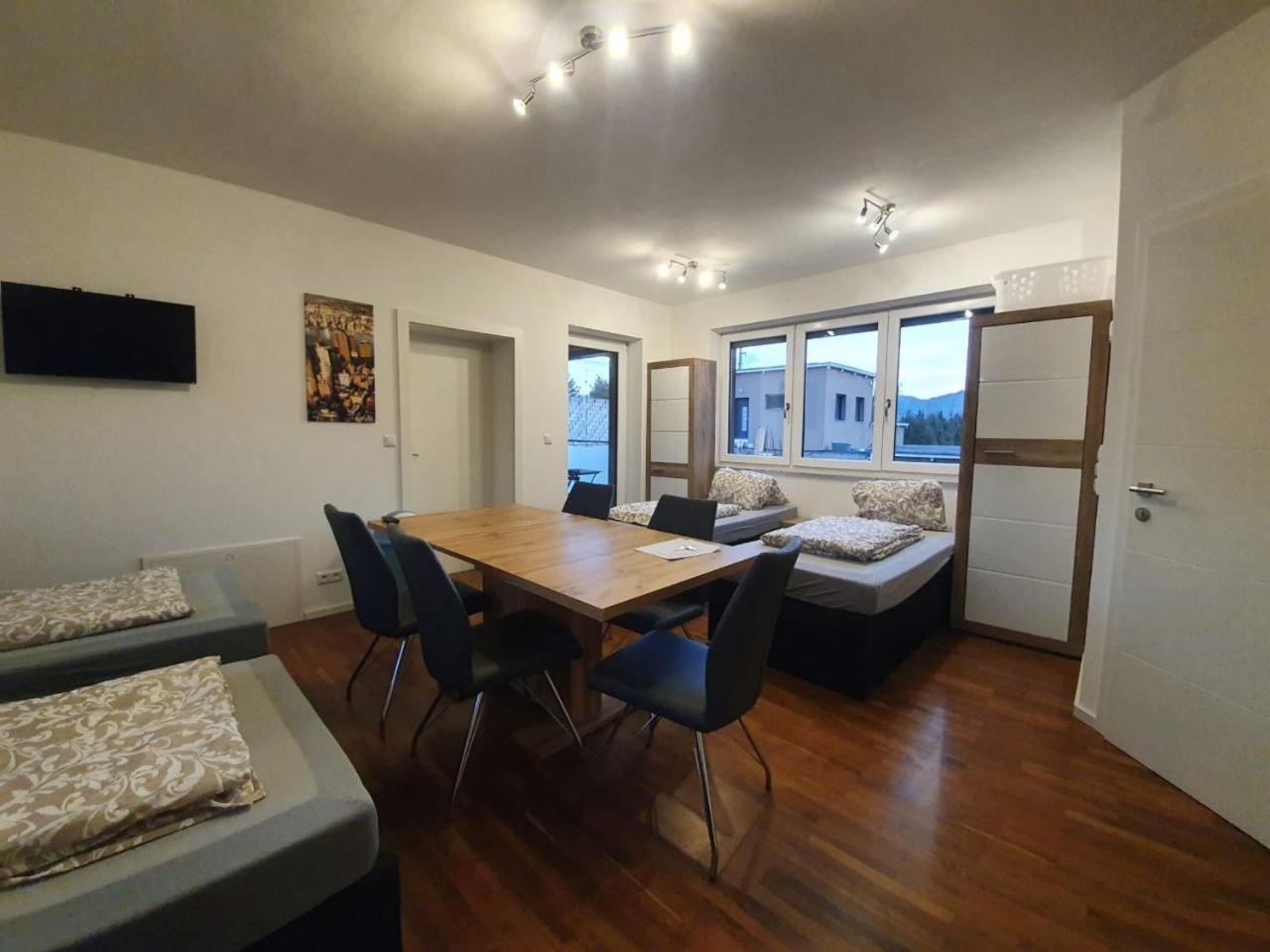 Mixed Dormitory Room photo 2