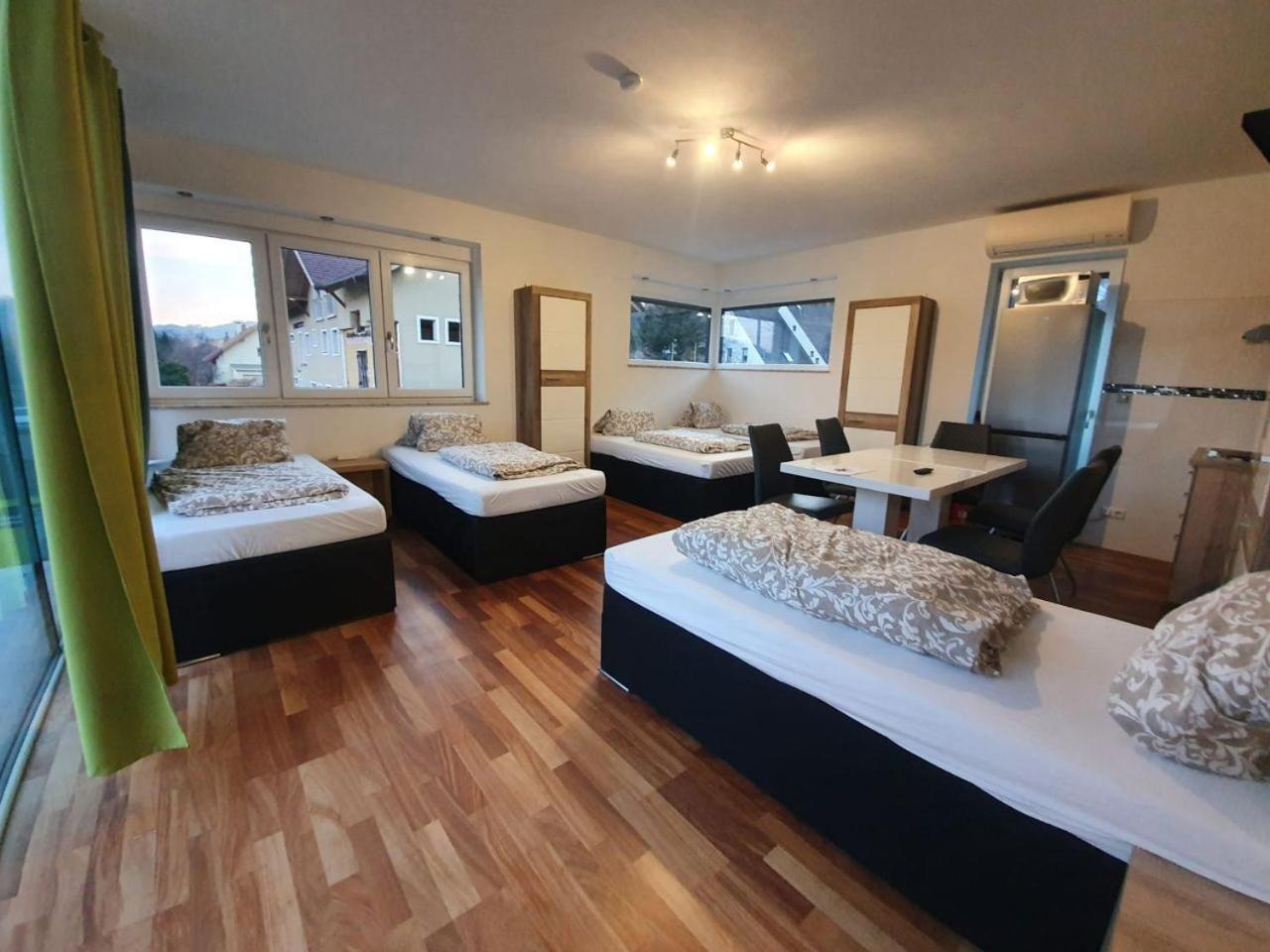 Mixed Dormitory Room photo 3