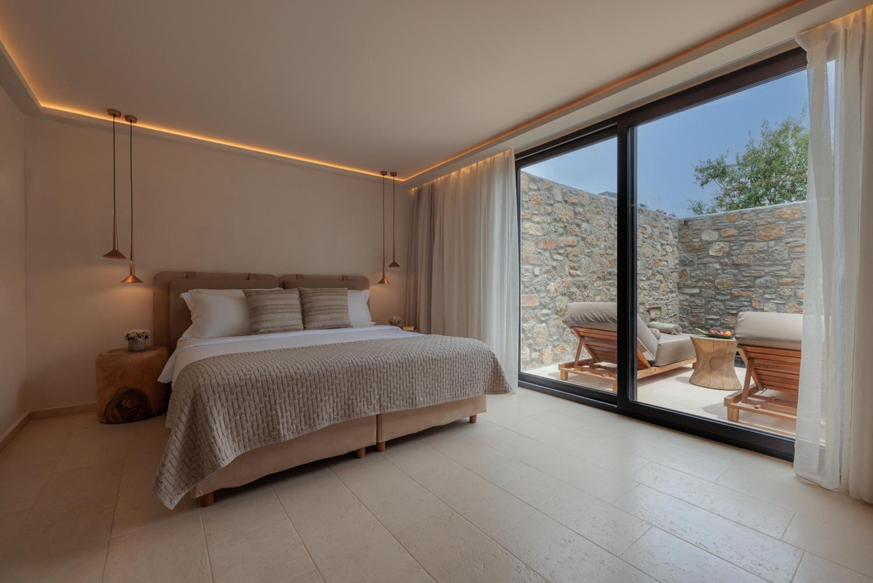 Asty 2-Zimmer-Loft-Suite mit privatem Pool