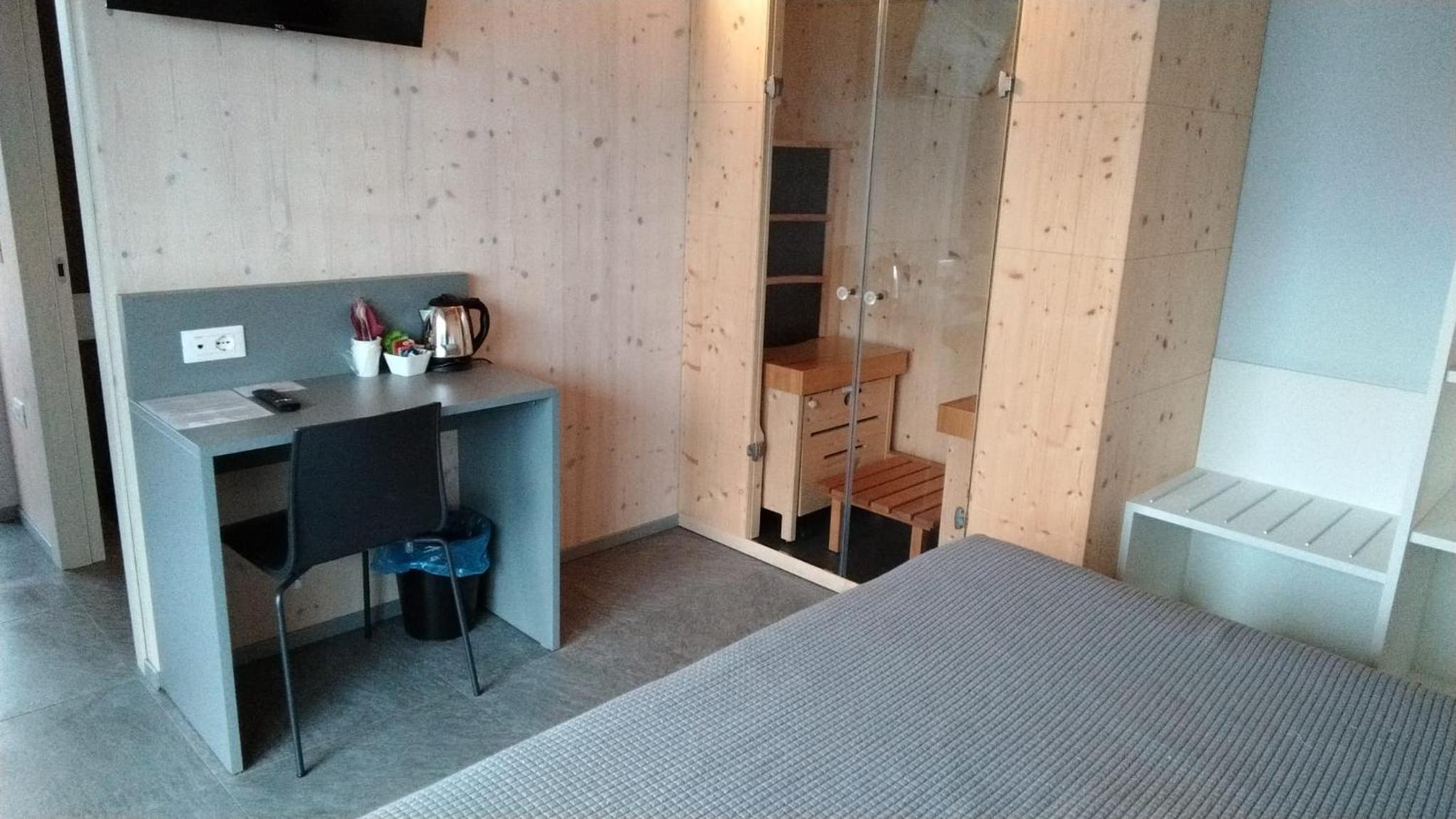 Deluxe Double or Twin Room with Balcony