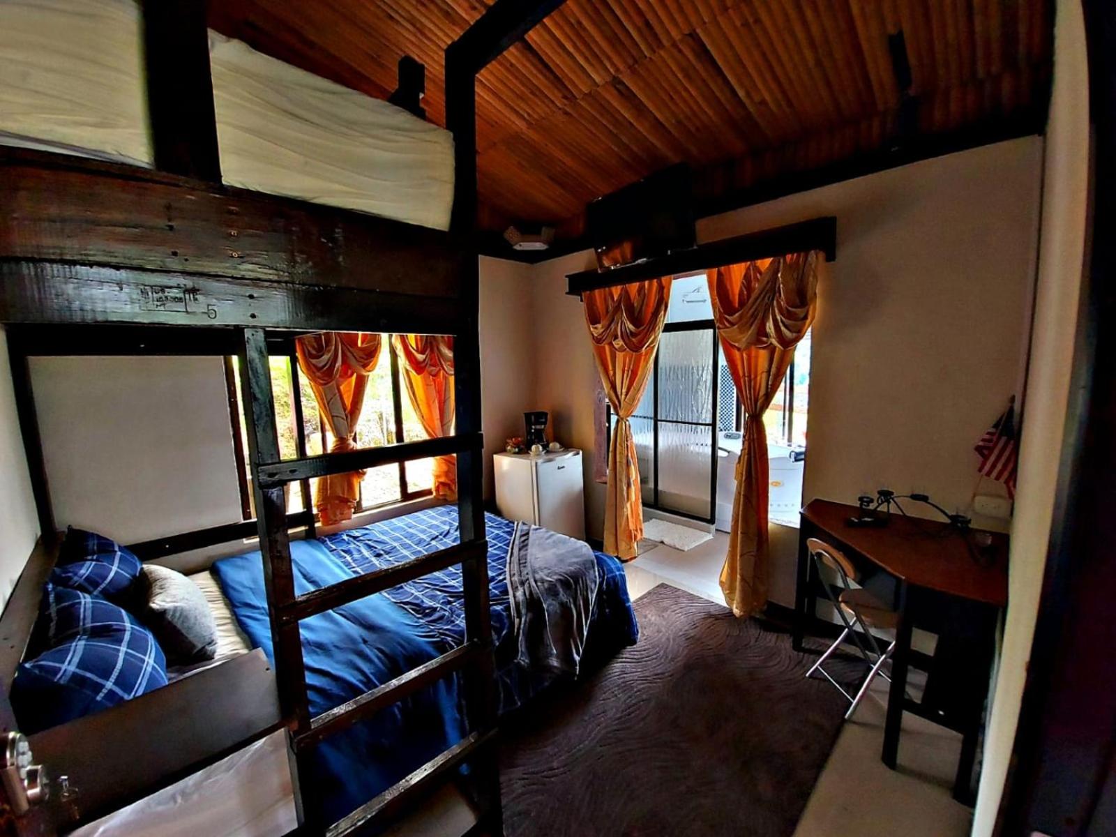 Family Room with Mountain View photo 1