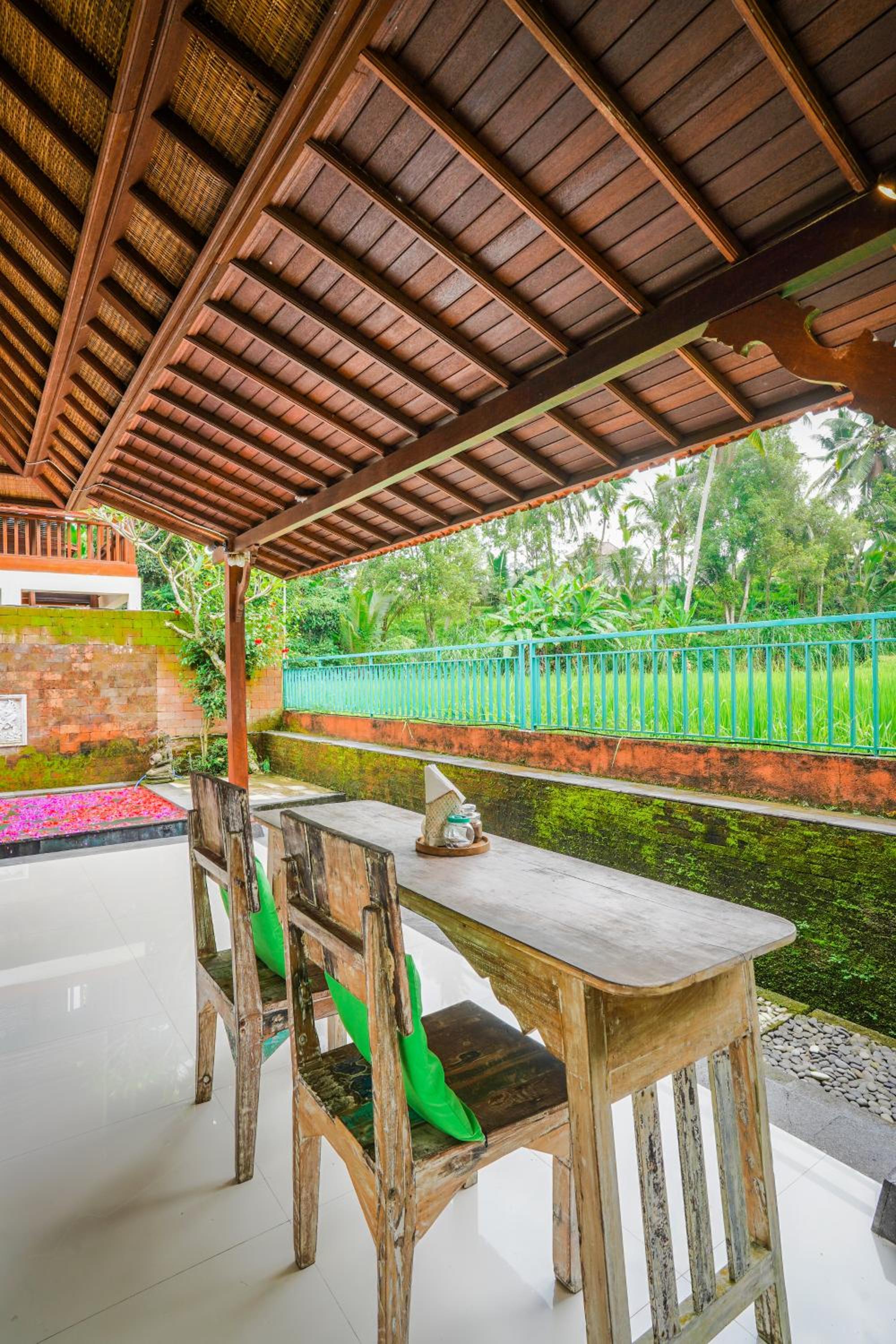 Villa with Private Pool photo 3