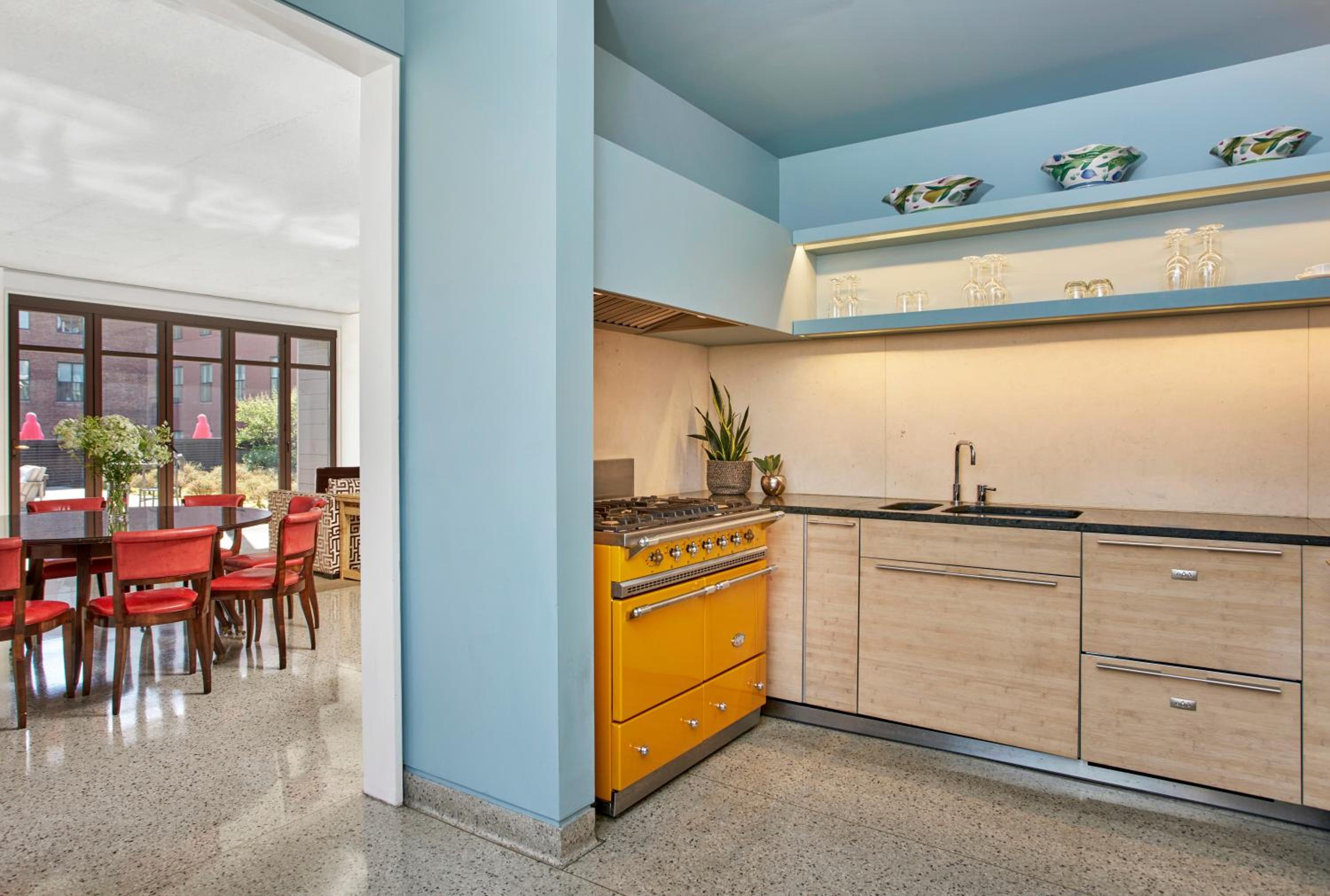 Rooftop Apartment - Photo 3